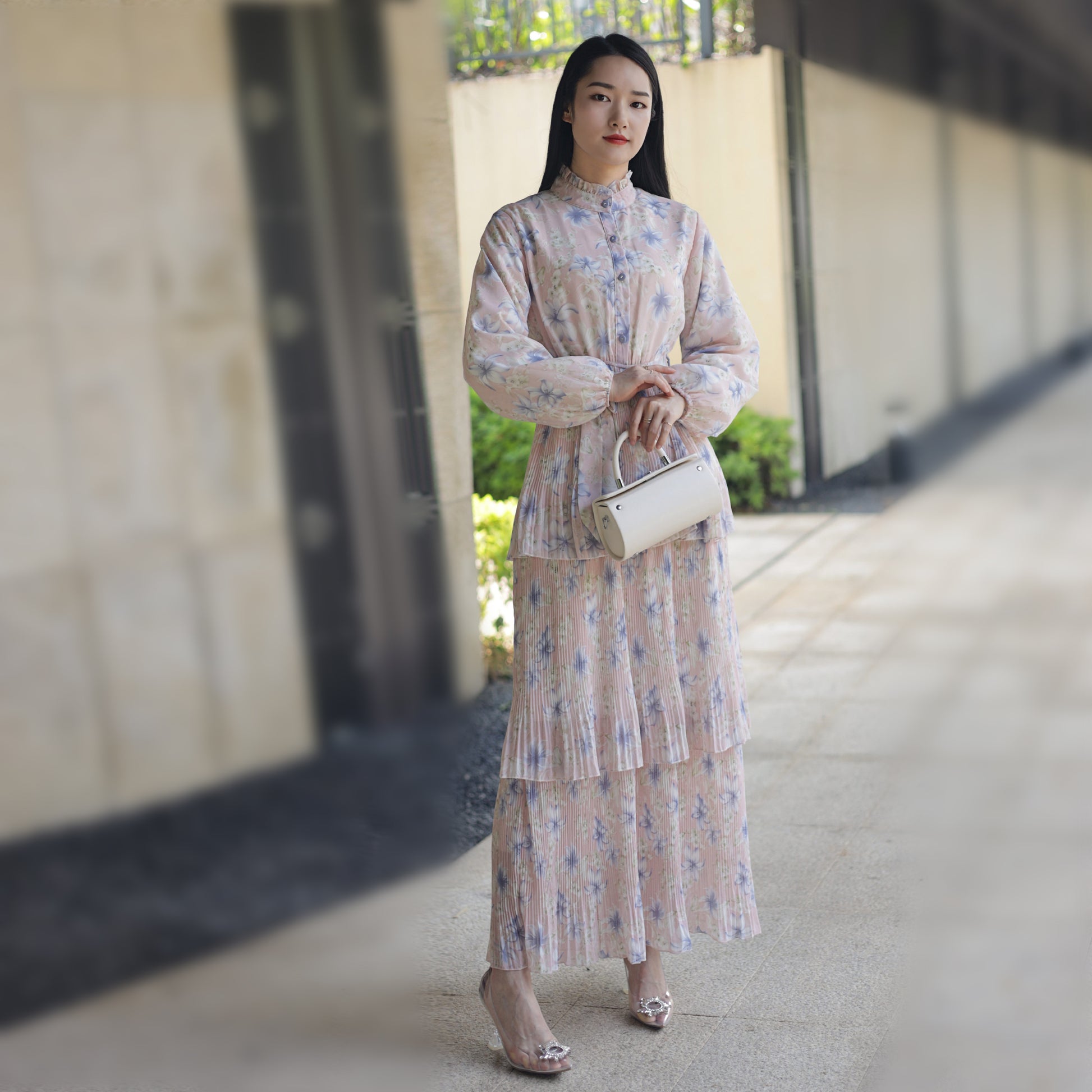 Floral Maxi Dress Abaya in Light Pink | Eolante Clothing 