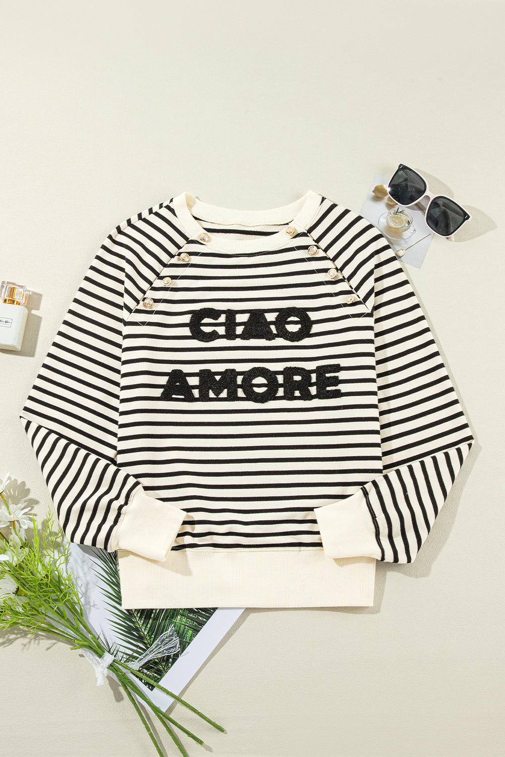 CIAO AMORE Pullover Sweatshirt - Eolante Clothing