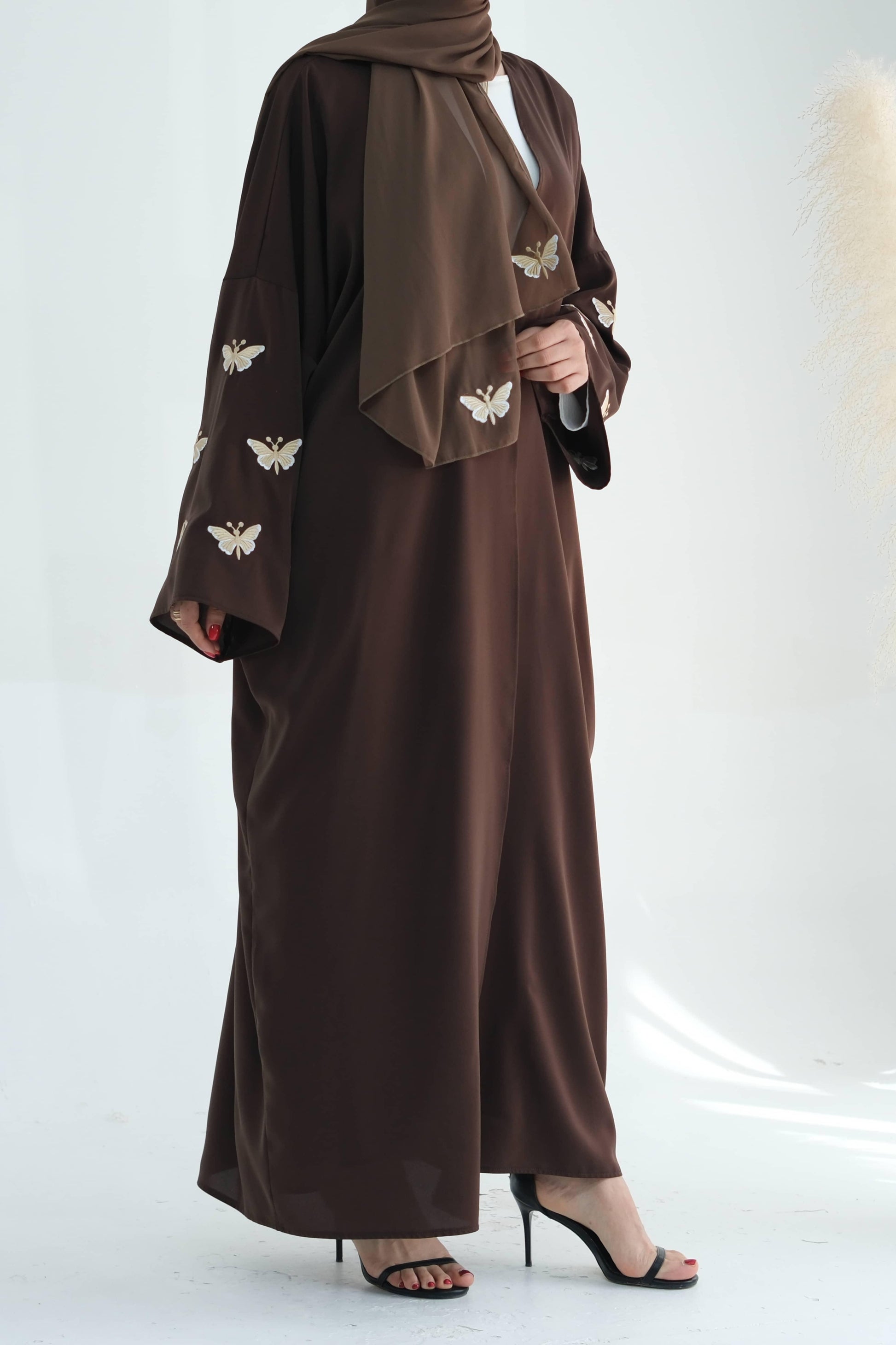 Islamic Wear with Butterfly Embroidery | Eolante Clothing 