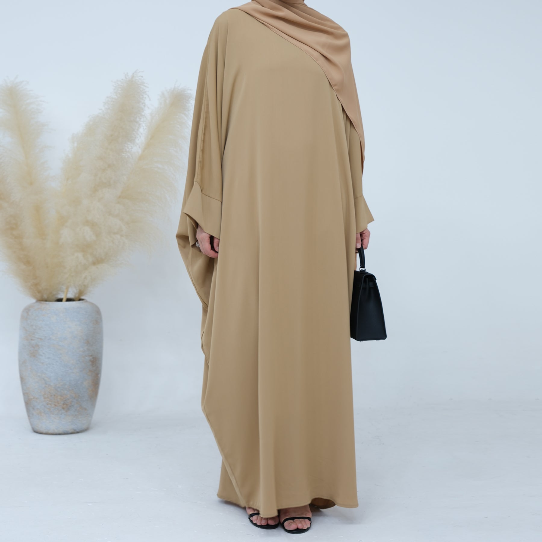 Khaki Batwing Sleeve Maxi Abaya | Eolante Clothing 