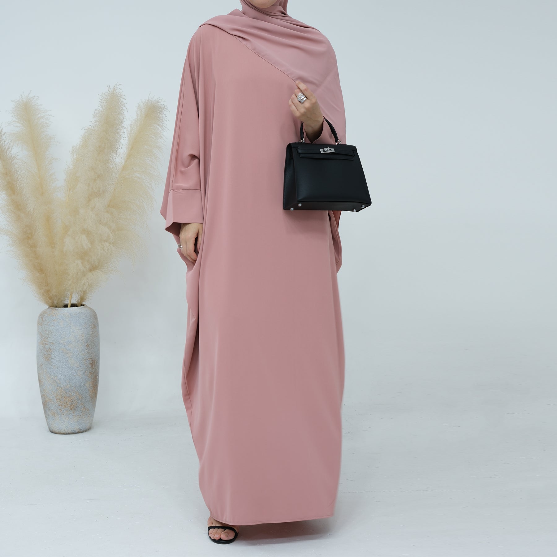 Pink Nida Fabric Maxi Abaya | Eolante Clothing 