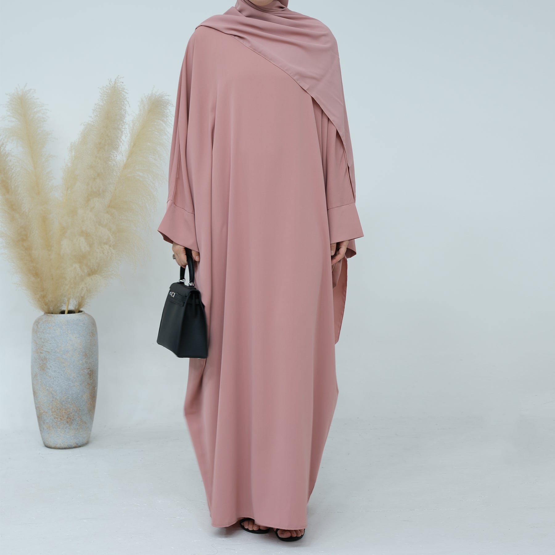 Batwing Sleeve Maxi Abaya in Pink | Eolante Clothing 