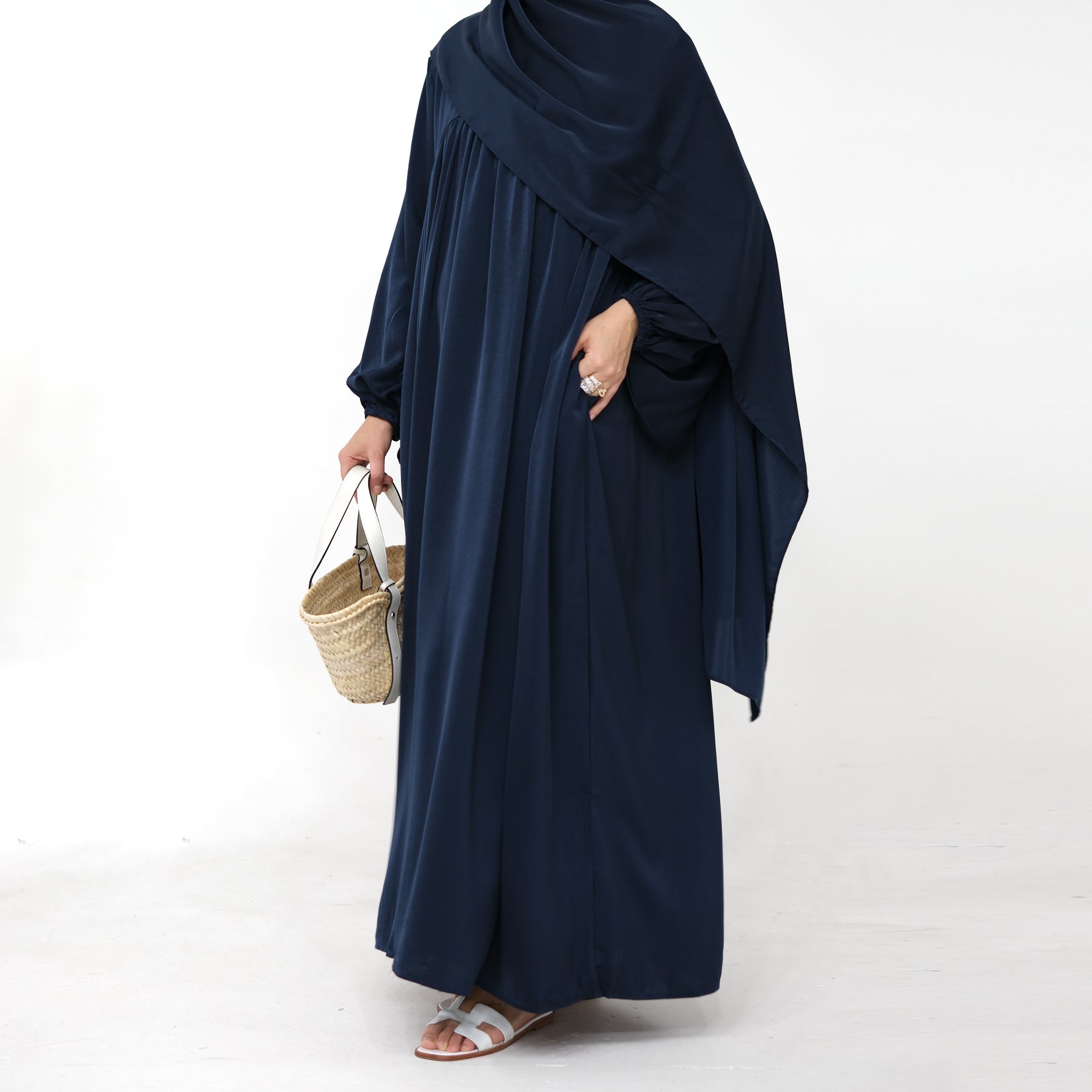 Navy Oversized Abaya Dress | Eolante Clothing 