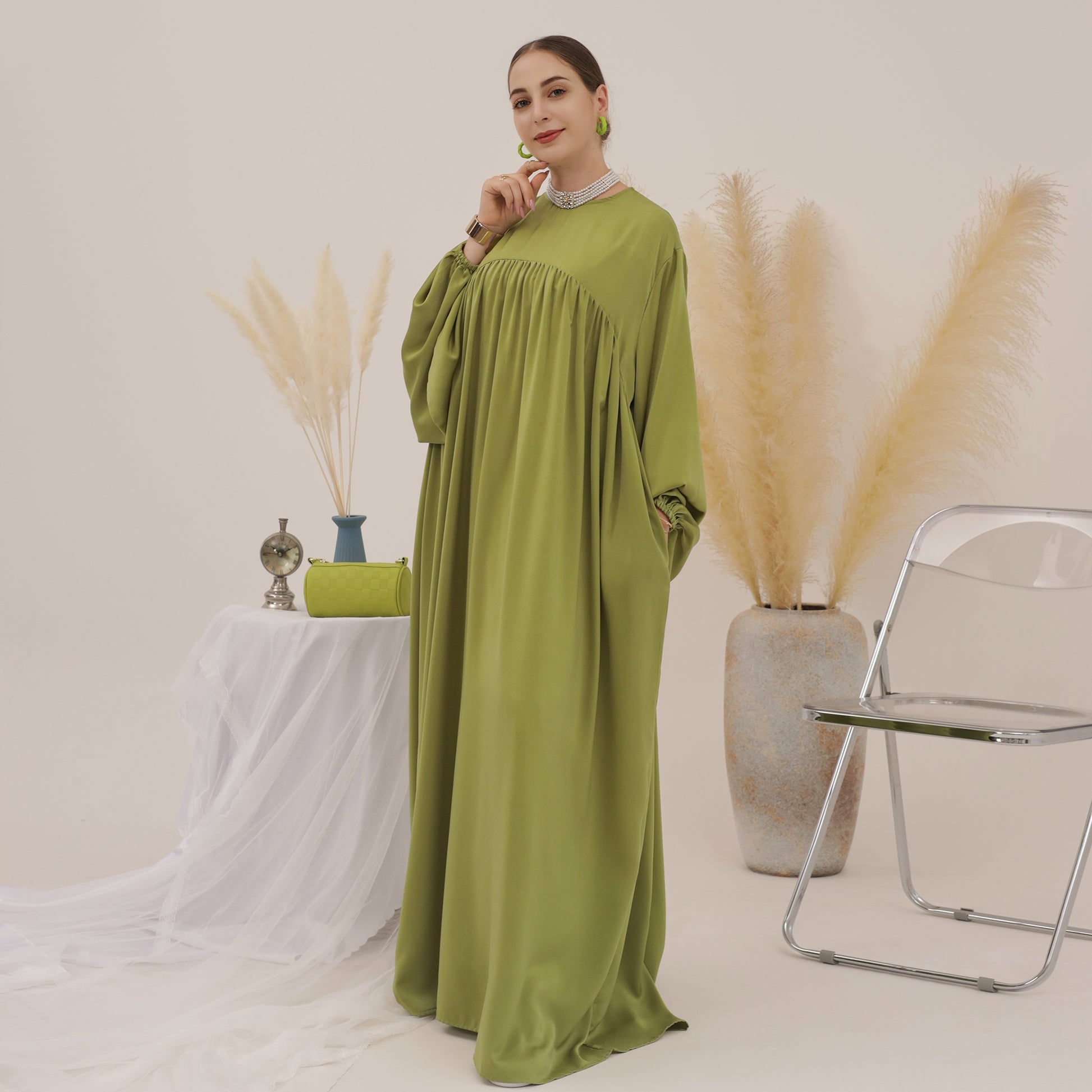 Maxi Dress Abaya in Loose Avocado Green | Eolante Clothing 