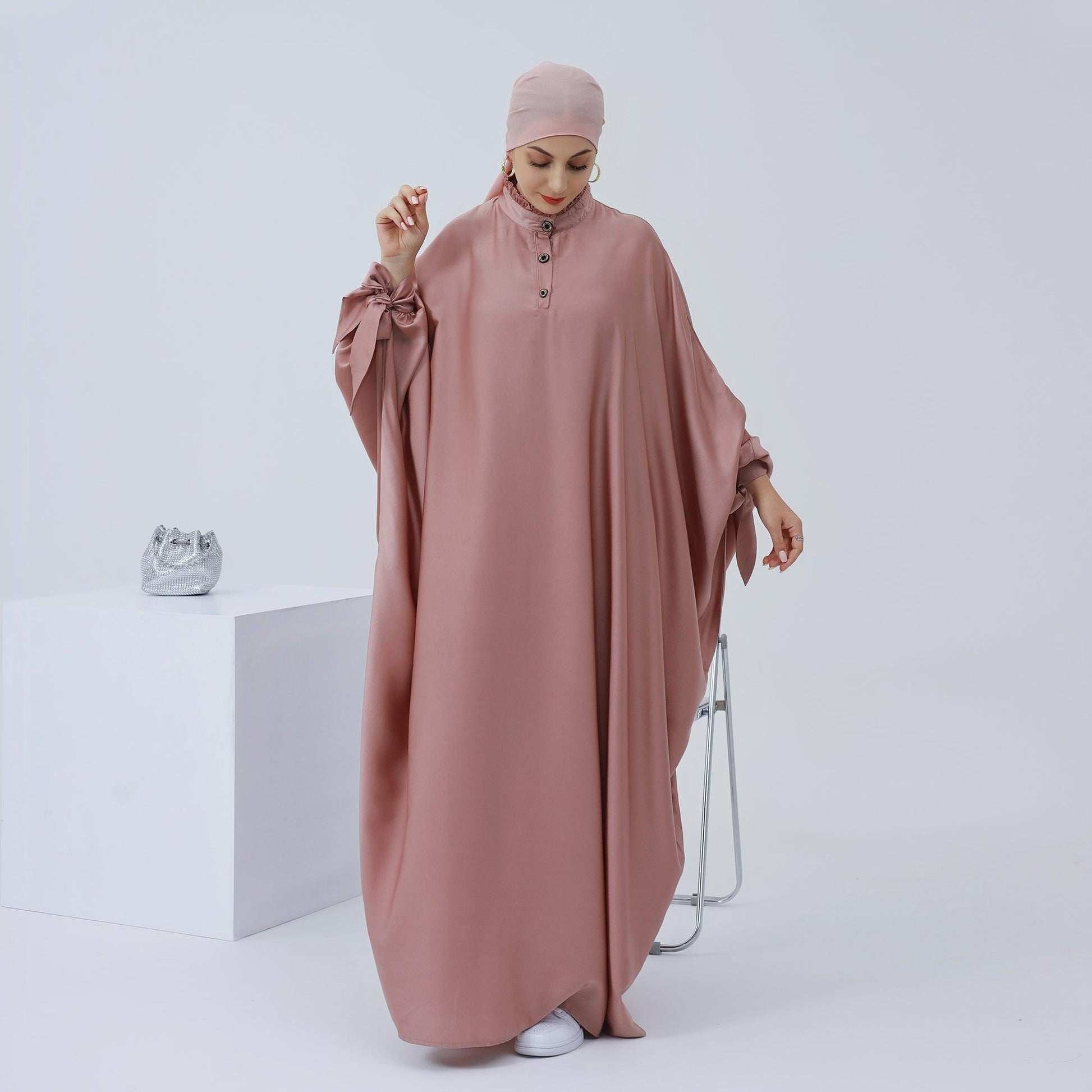 Buttoned Abaya Dress with Batwing Sleeves | Eolante Clothing 