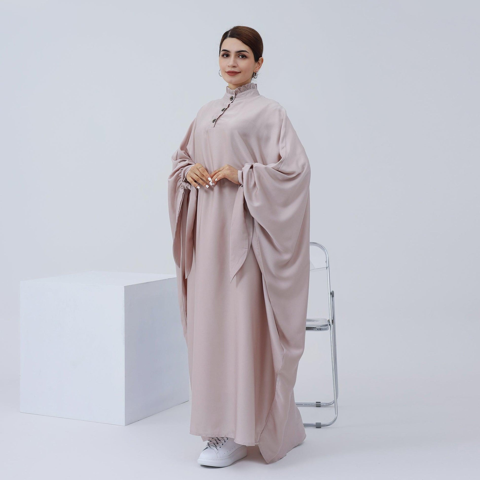 Misty Rose Maxi Abaya with Oversized Buttoned Sleeves | Eolante Clothing 