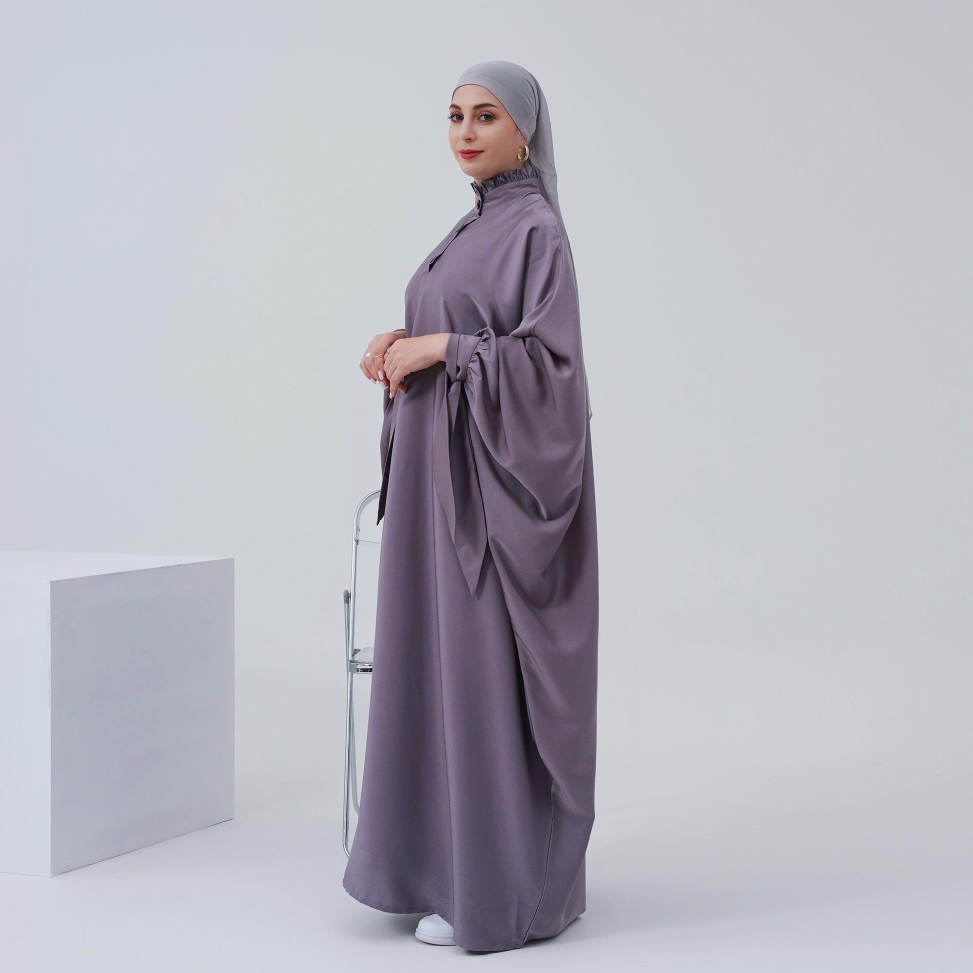 Batwing Sleeves in Maxi Abaya | Eolante Clothing 