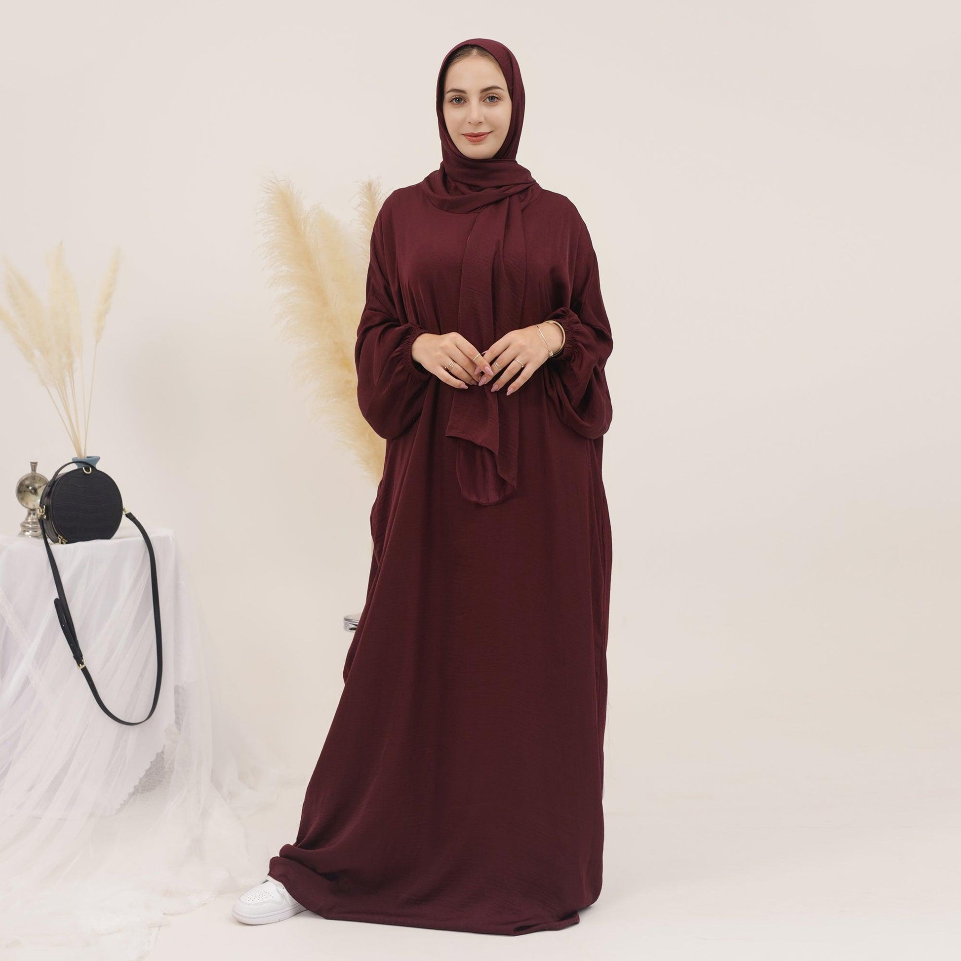 Oversized Maxi Abaya in Wine Red | Eolante Clothing 