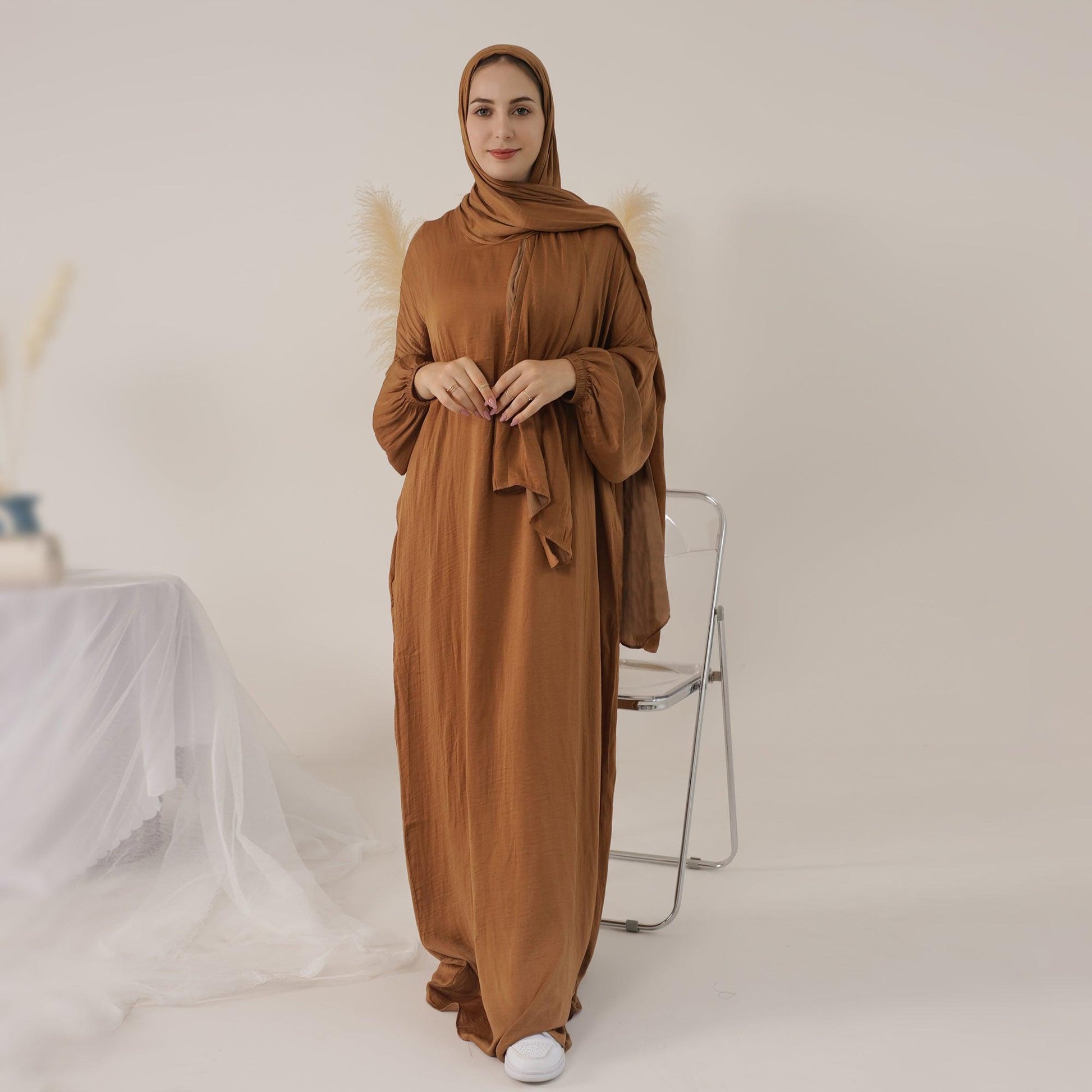 Oversized Abaya & Headscarf in Khaki | Eolante Clothing 