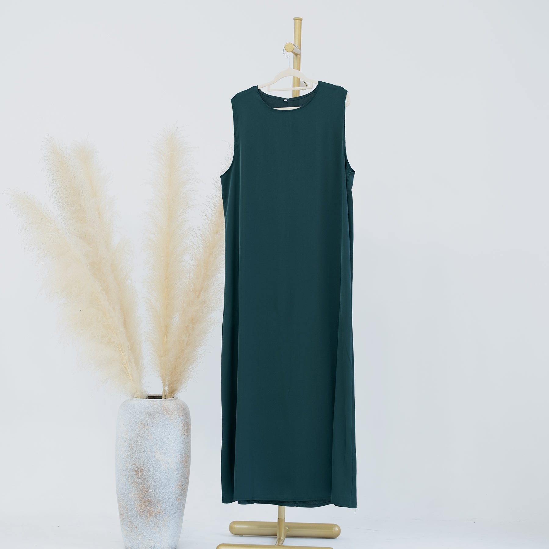 Inner Dress for Abaya in Dark Green | Eolante Clothing 