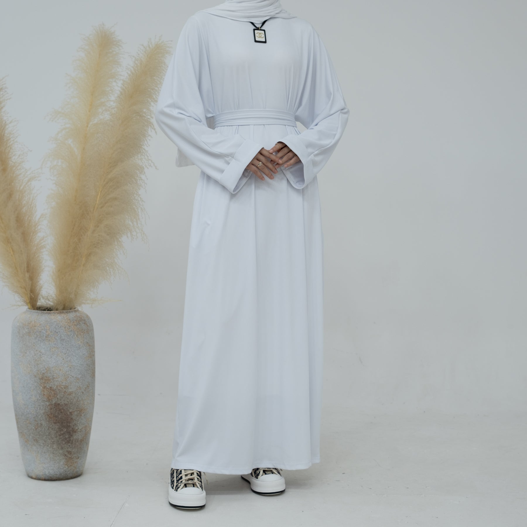 Knitted Abaya Dress in White | Eolante Clothing 