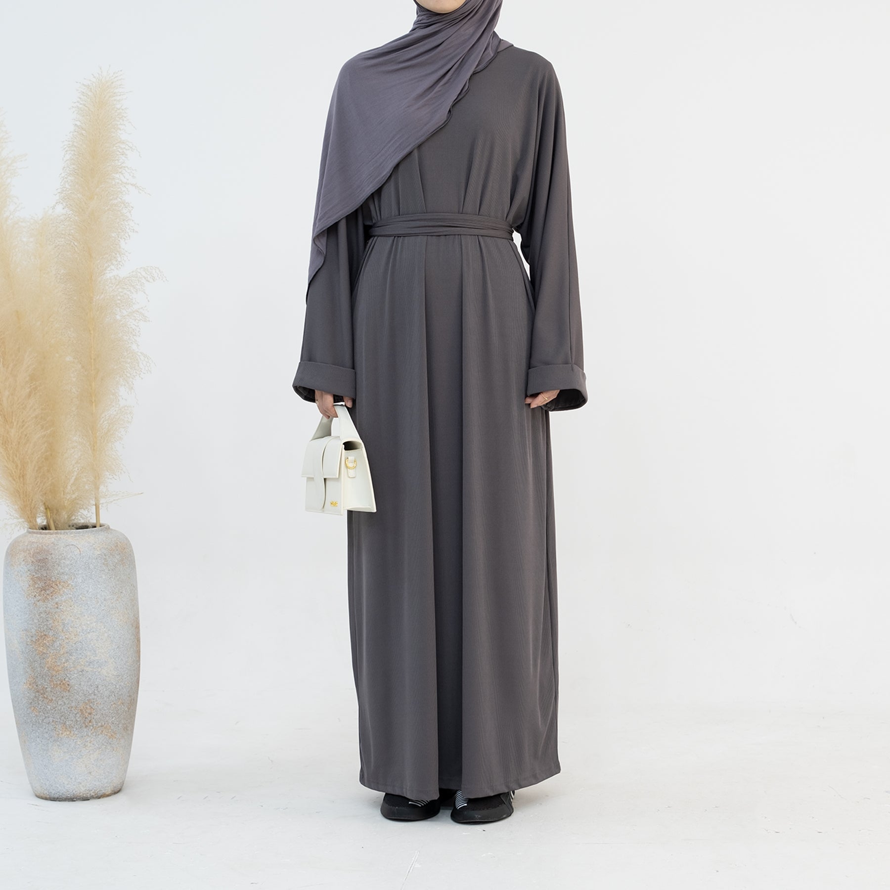 Knitted Abaya Dress in Gray | Eolante Clothing 