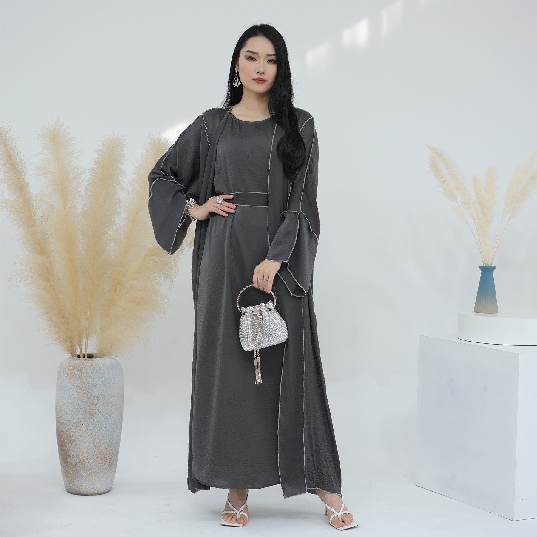 2 Piece Crinkled Satin Abaya Set Reversed Seam - Eolante Clothing