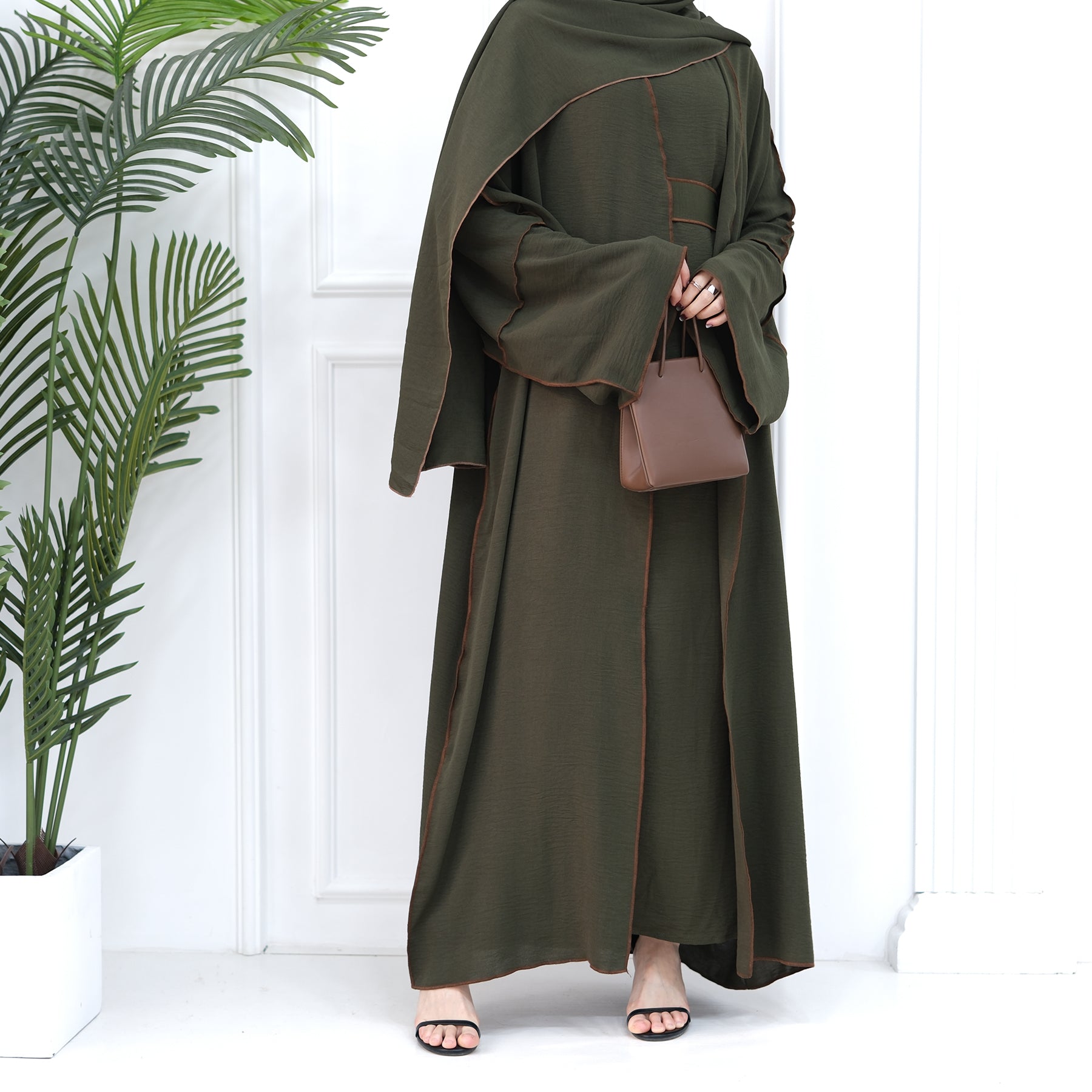 2 Piece Crinkle Abaya Set Reversed Seam - Eolante Clothing