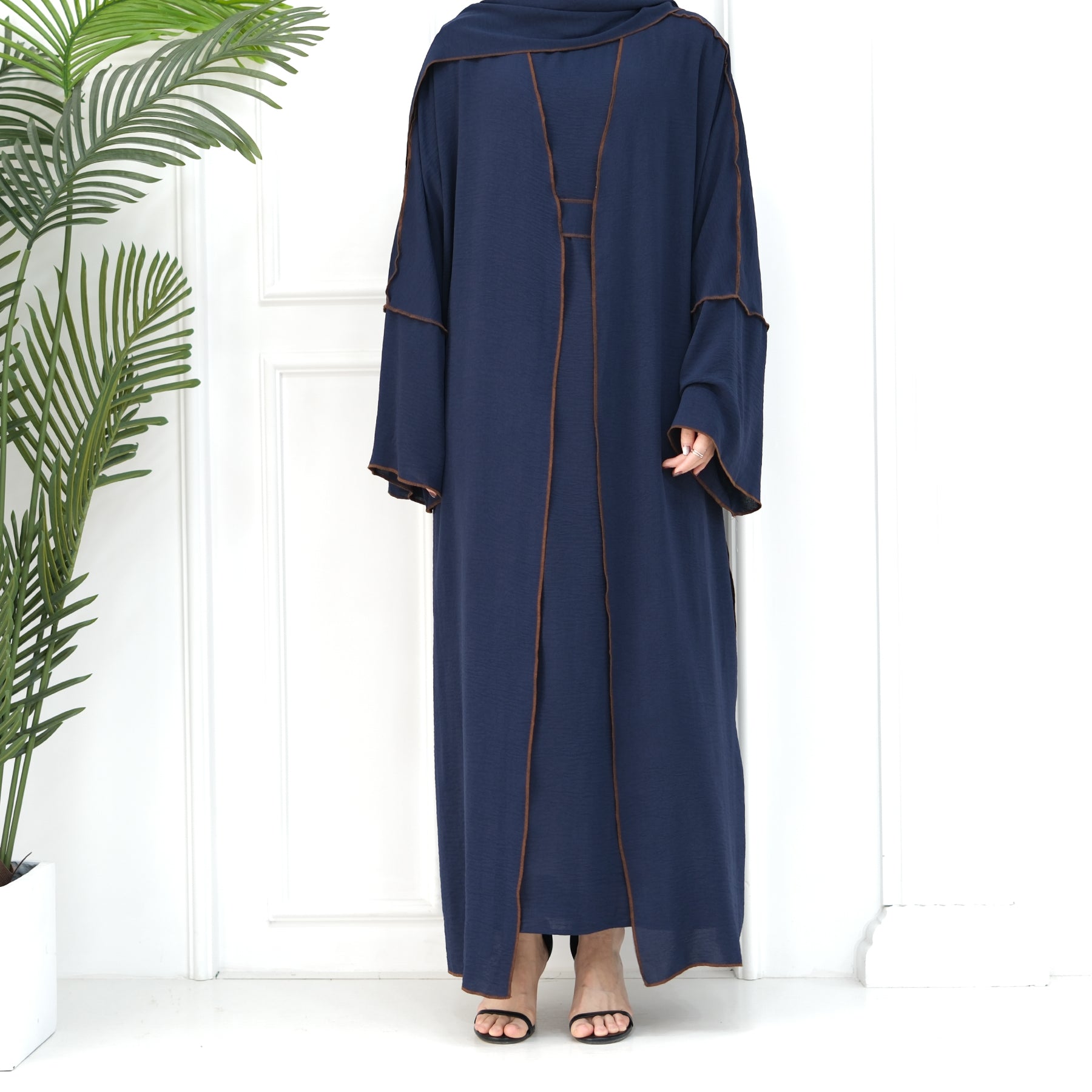 2 Piece Crinkle Abaya Set Reversed Seam - Eolante Clothing