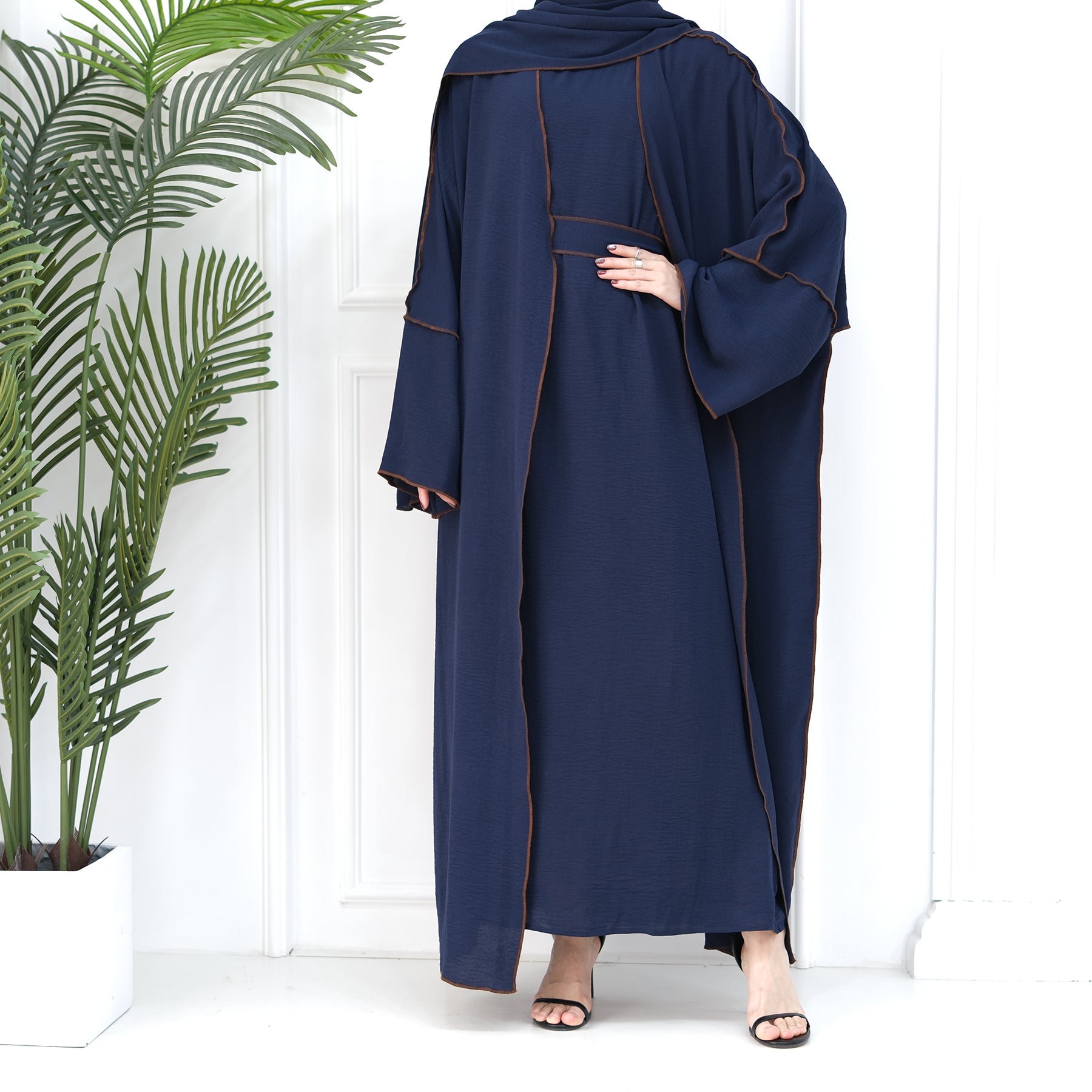 2 Piece Crinkle Abaya Set Reversed Seam - Eolante Clothing