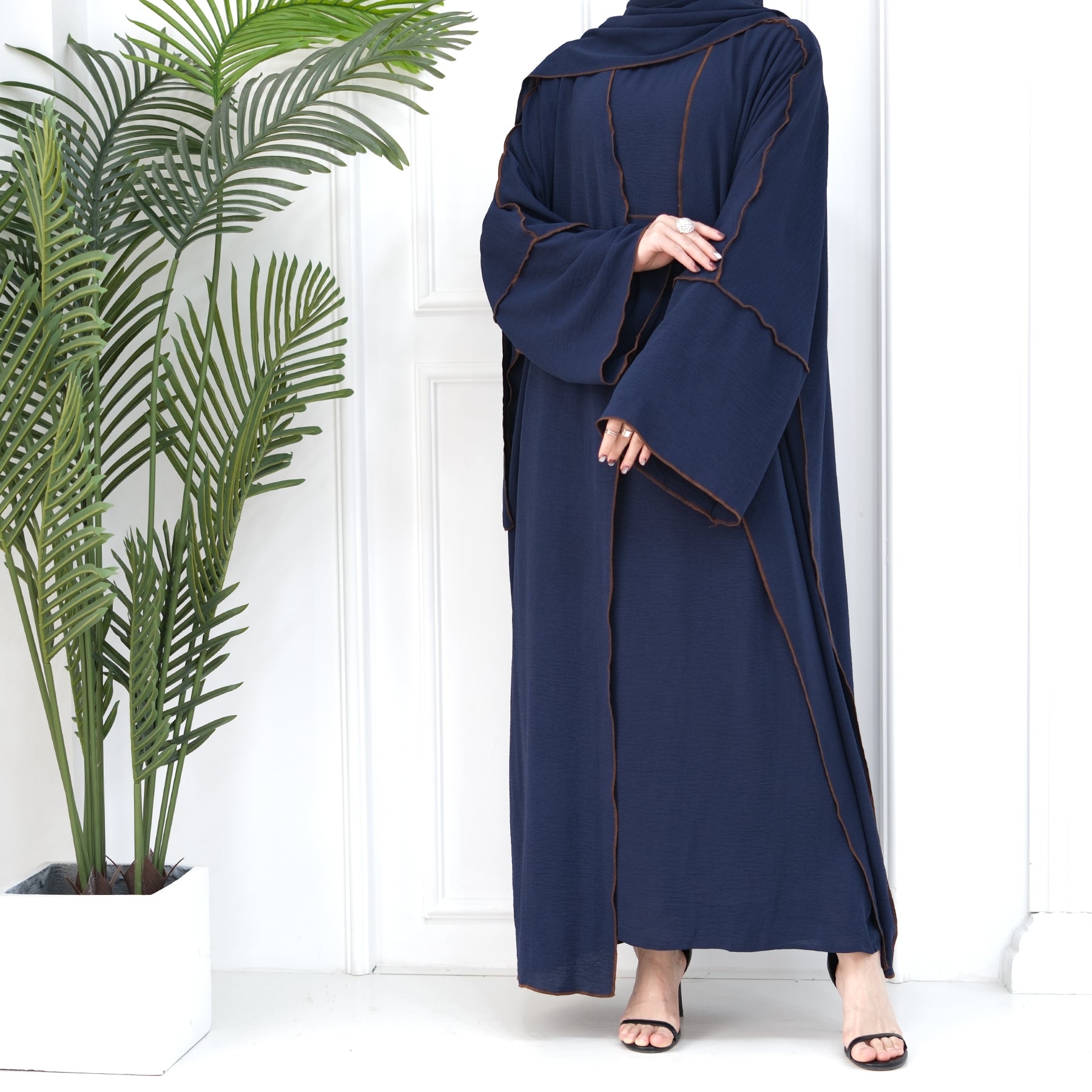 2 Piece Crinkle Abaya Set Reversed Seam - Eolante Clothing