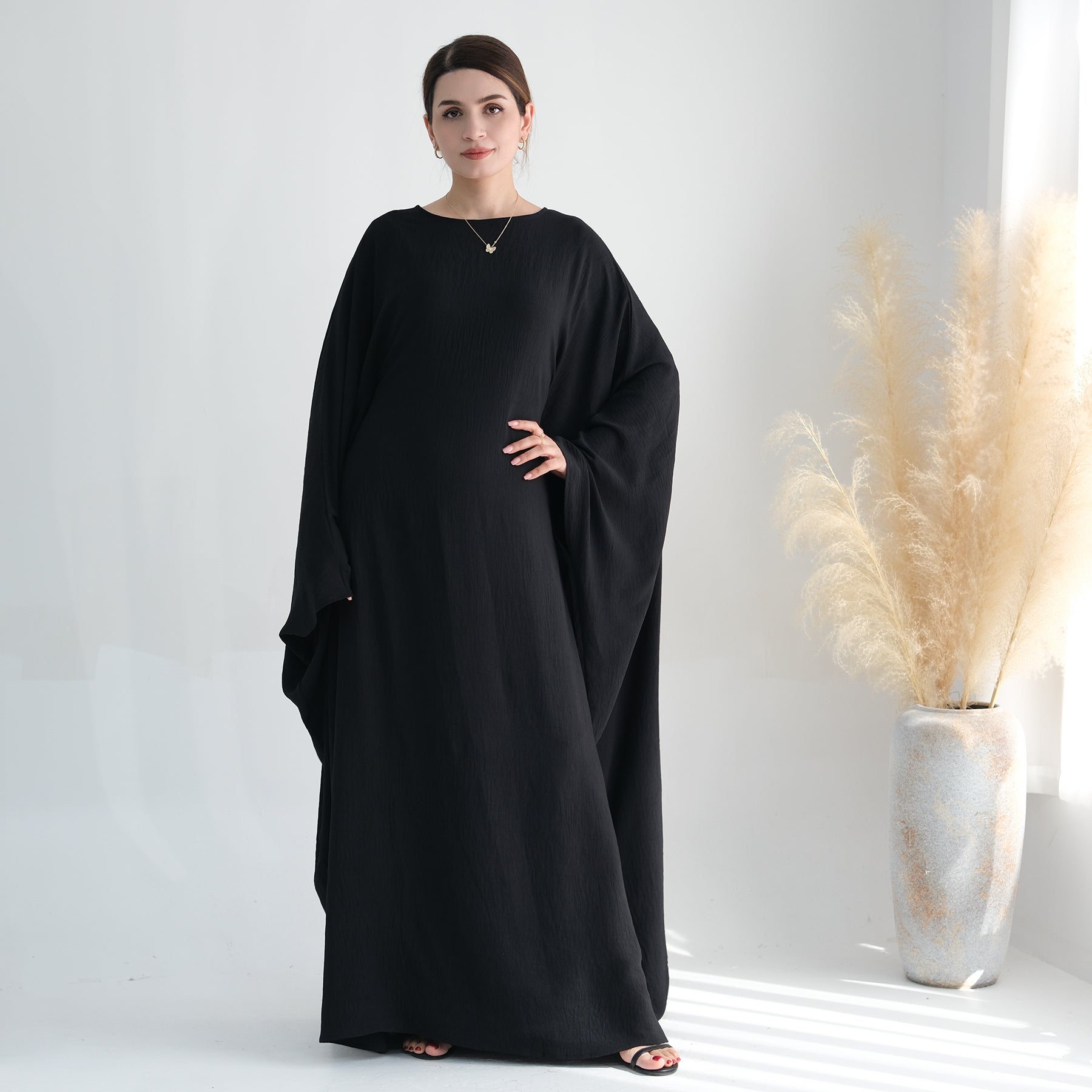 Black Cinched Abaya Dress | Eolante Clothing 