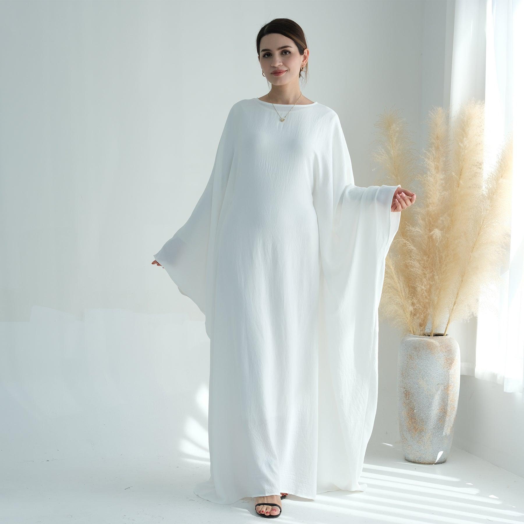 Maxi Abaya in Cinched White | Eolante Clothing 