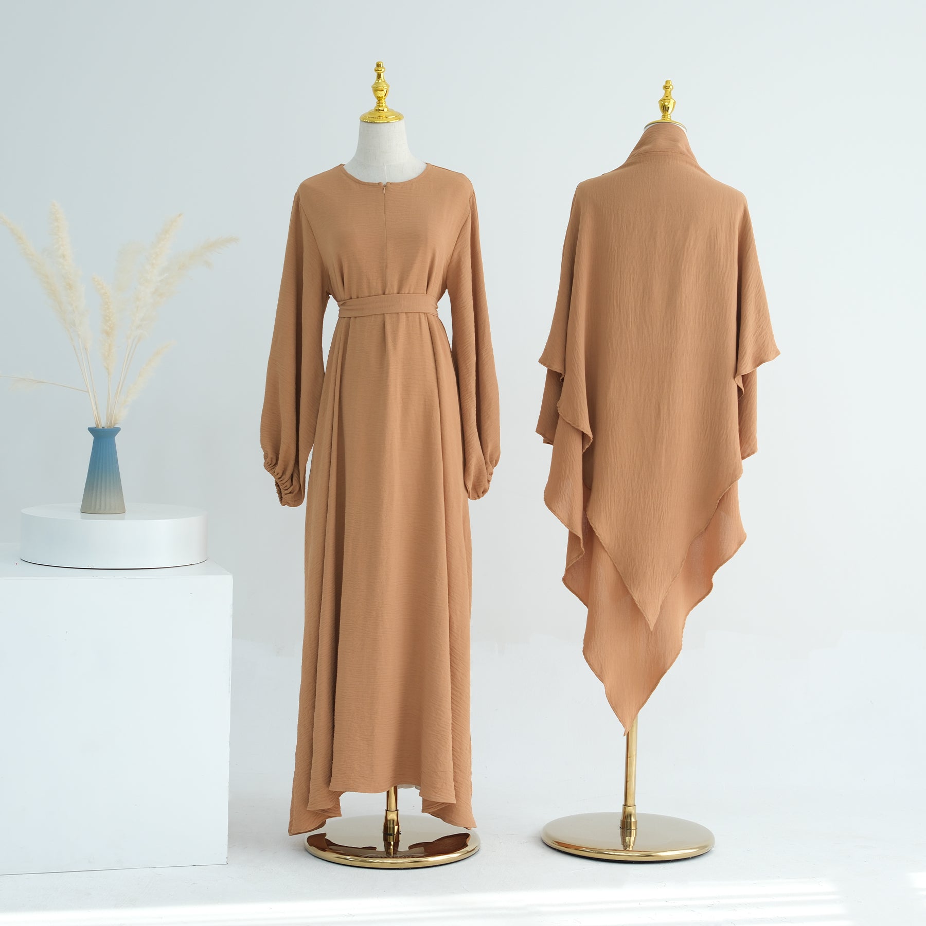 Gathered Sleeve Maxi Abaya | Eolante Clothing 