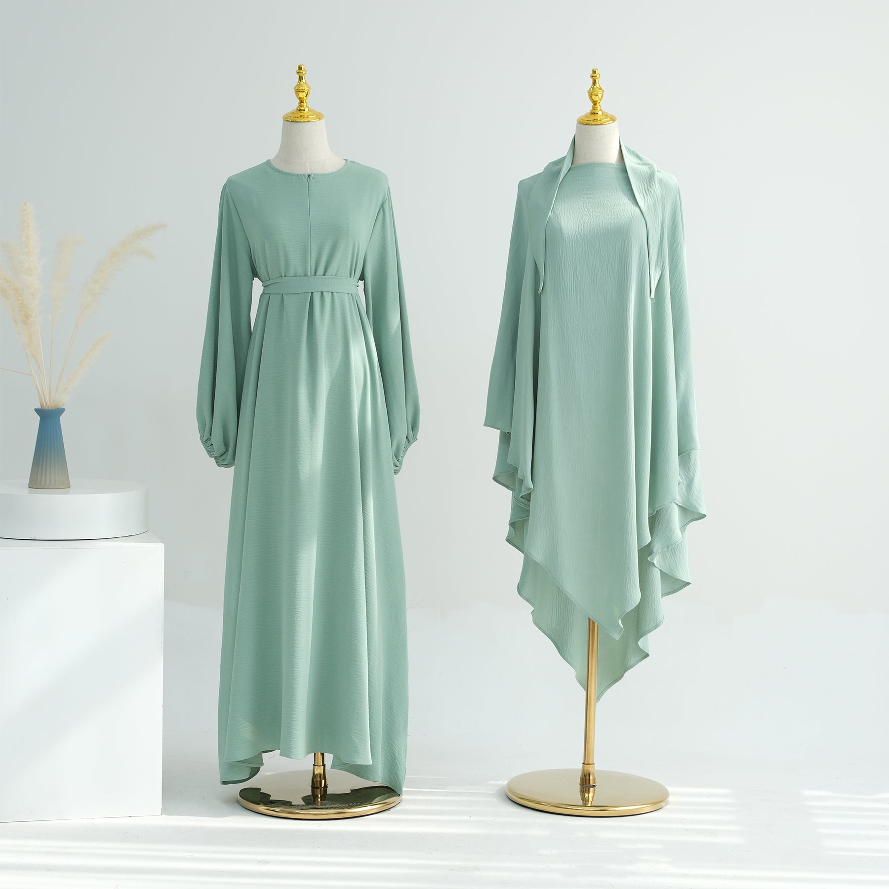 Gathered Sleeve Maxi Abaya in Light Green | Eolante Clothing 