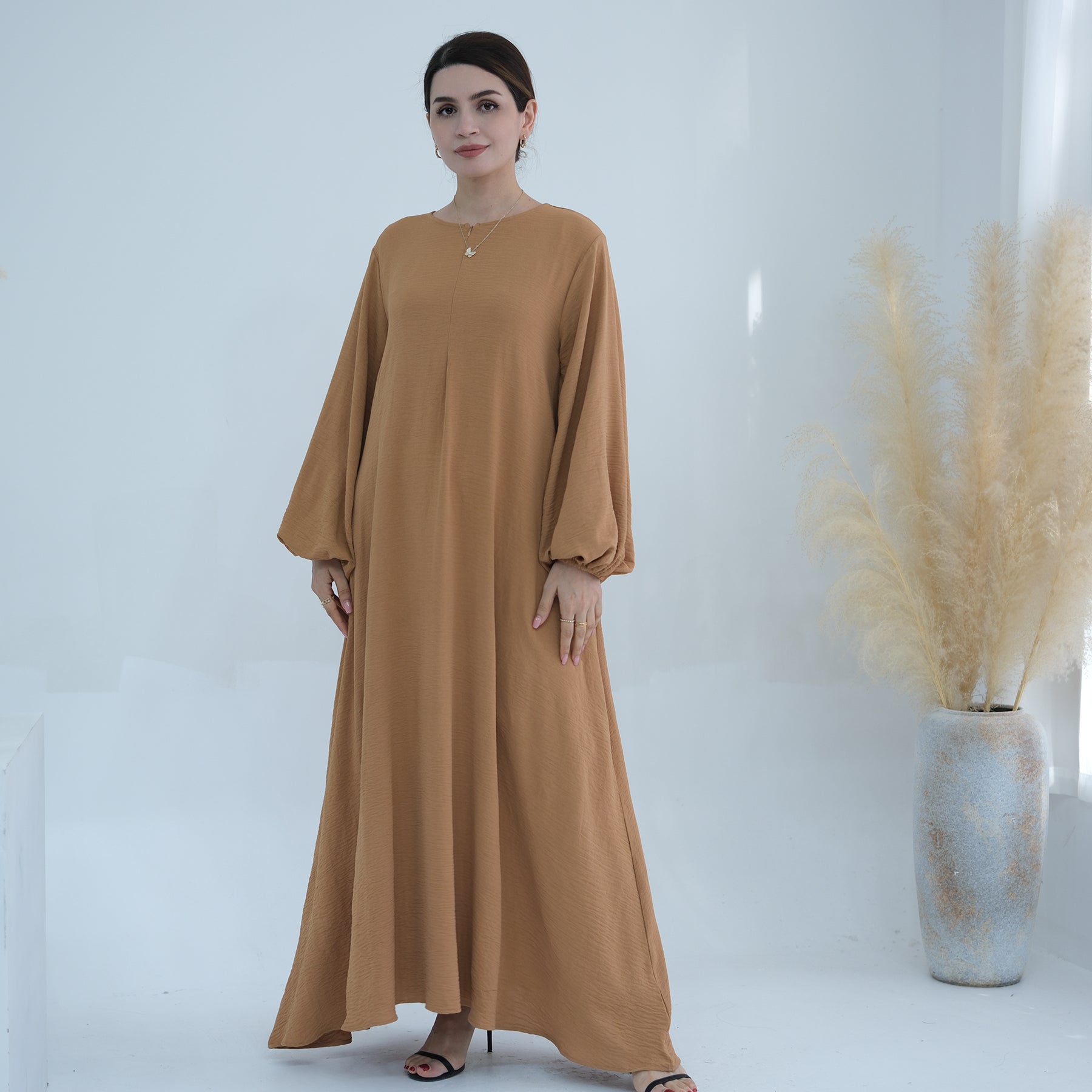 Maxi Abaya in Khaki Gathered Sleeves | Eolante Clothing 