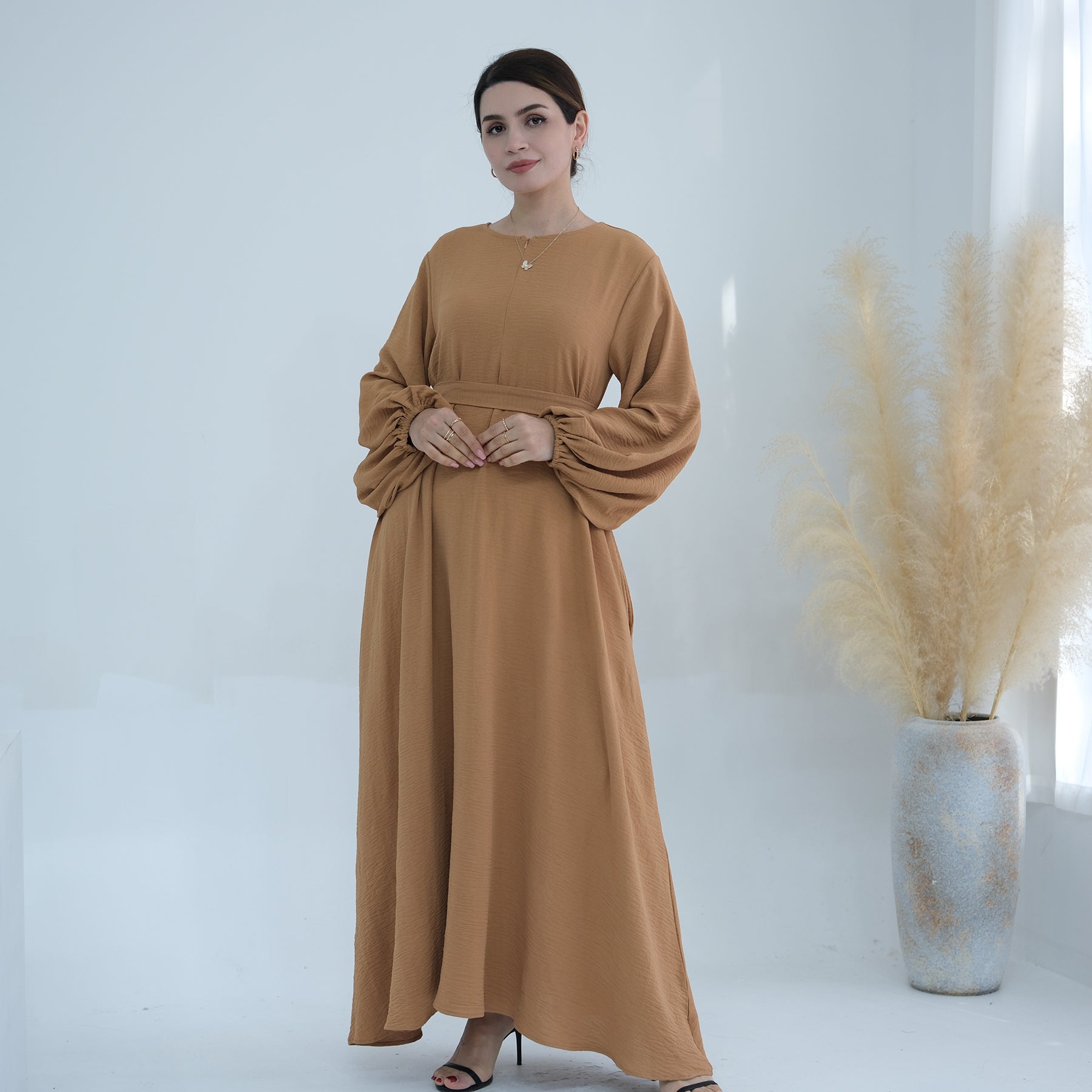 Maxi Abaya in Khaki | Eolante Clothing 