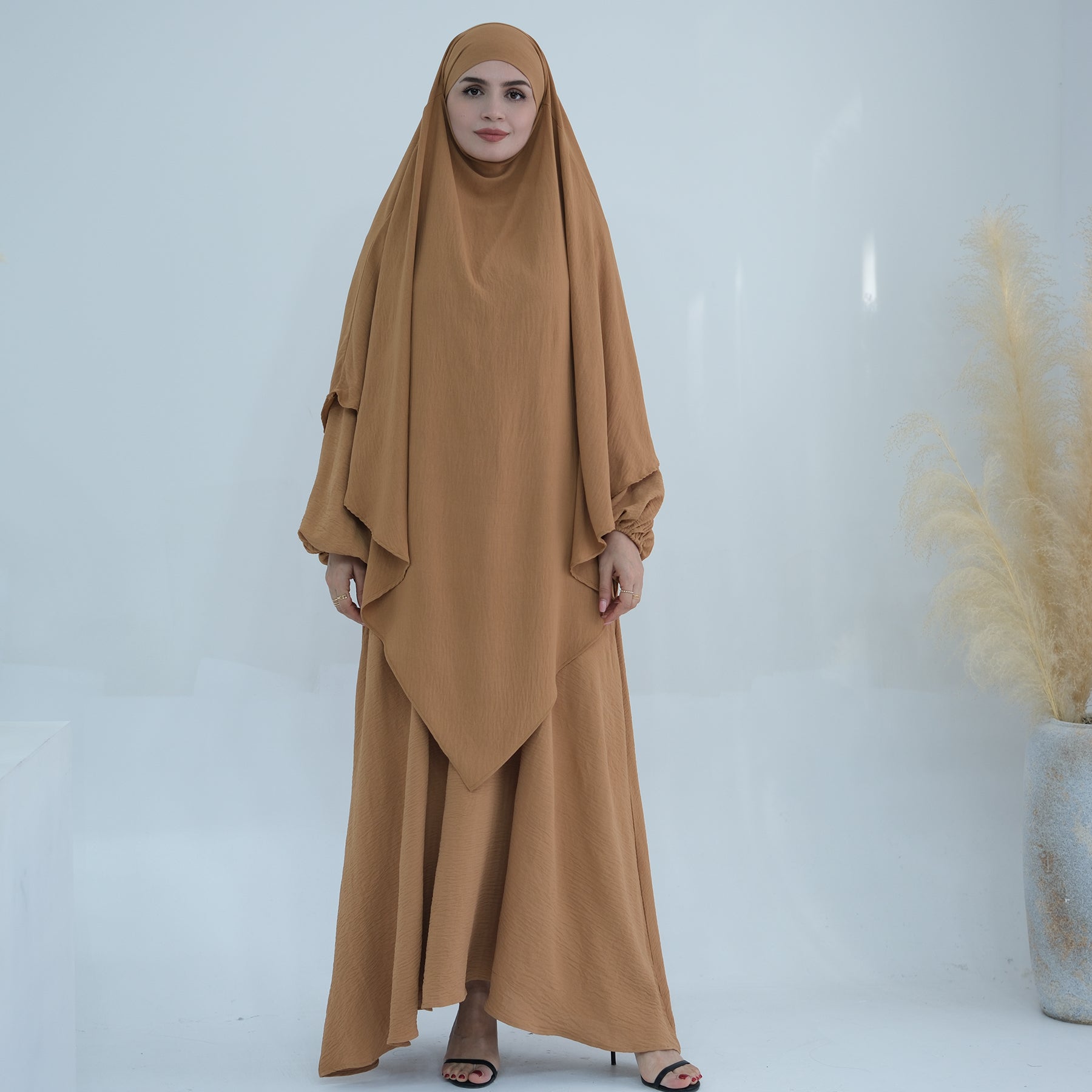 Maxi Abaya with Gathered Sleeves | Eolante Clothing 