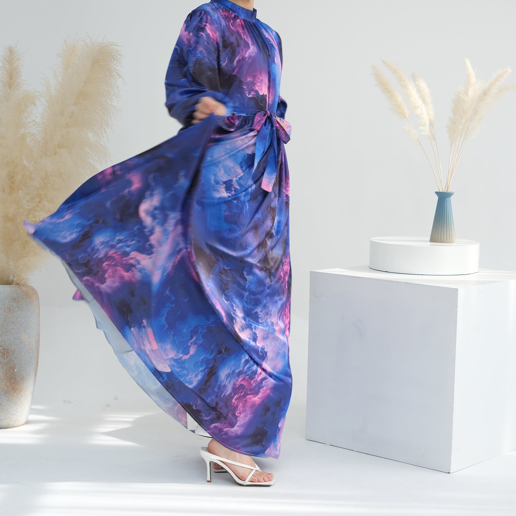 High Voller Maxi Abaya with Lantern Sleeve | Eolante Clothing 