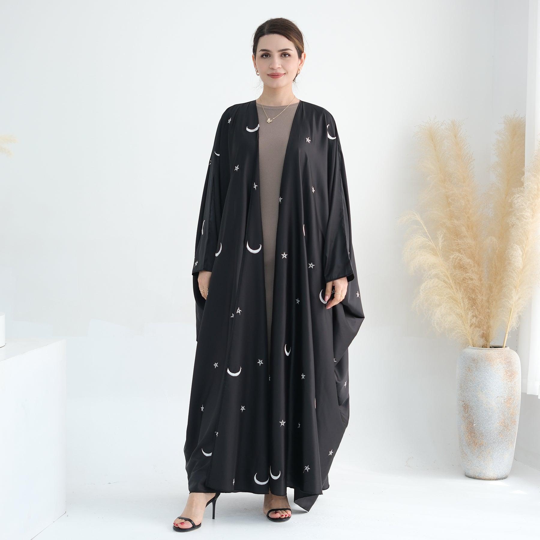 Black Oversized Abaya in Satin | Eolante Clothing 