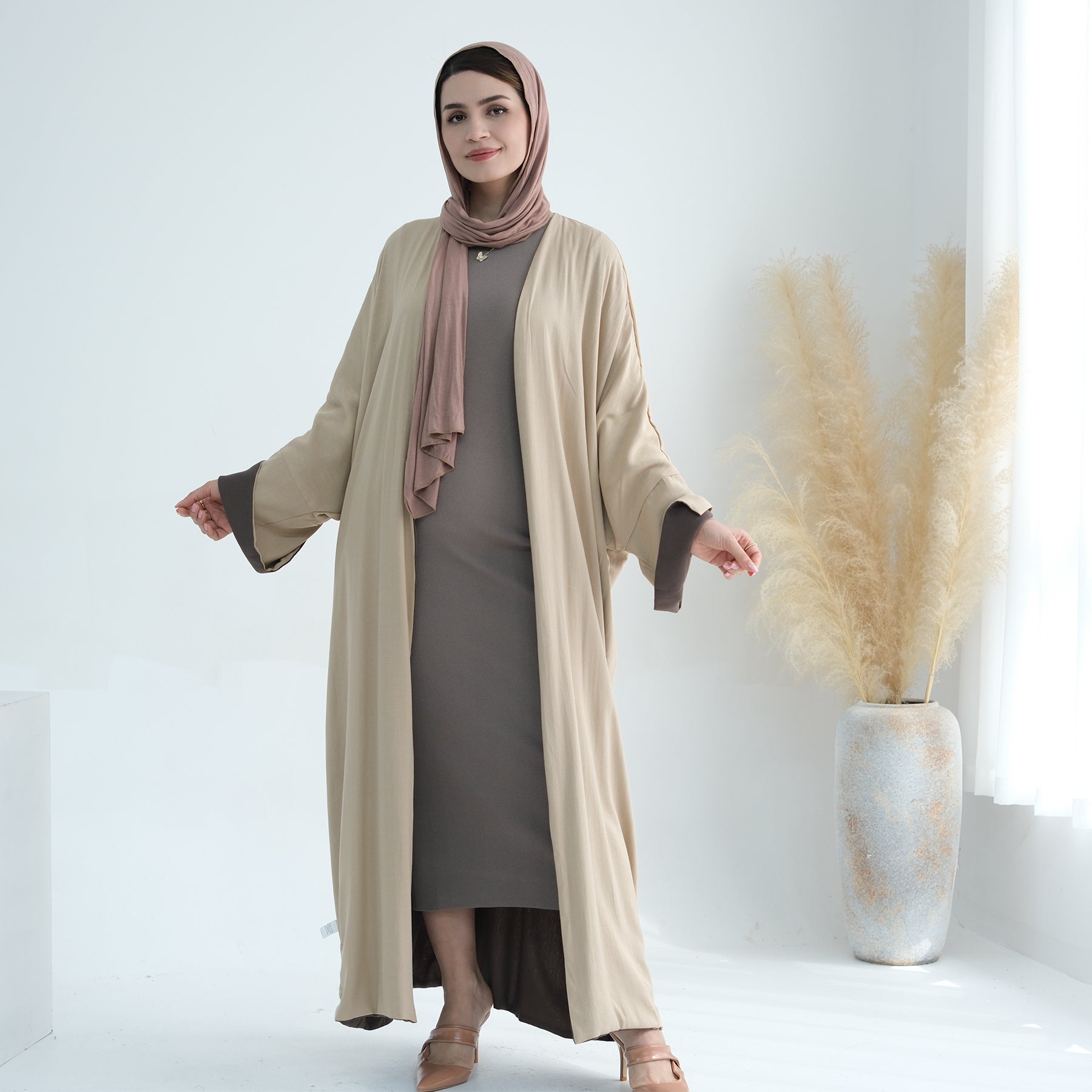 Linen Open Abaya in Two-tone | Eolante Clothing