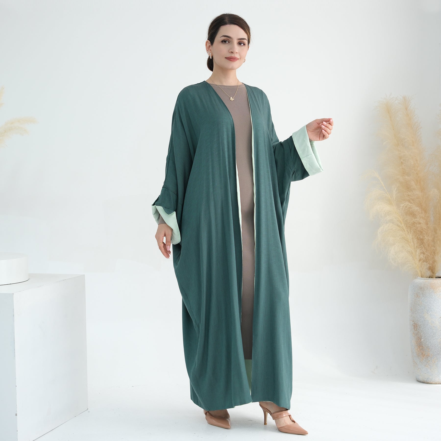 Green Open Abaya in Two-tone | Eolante Clothing