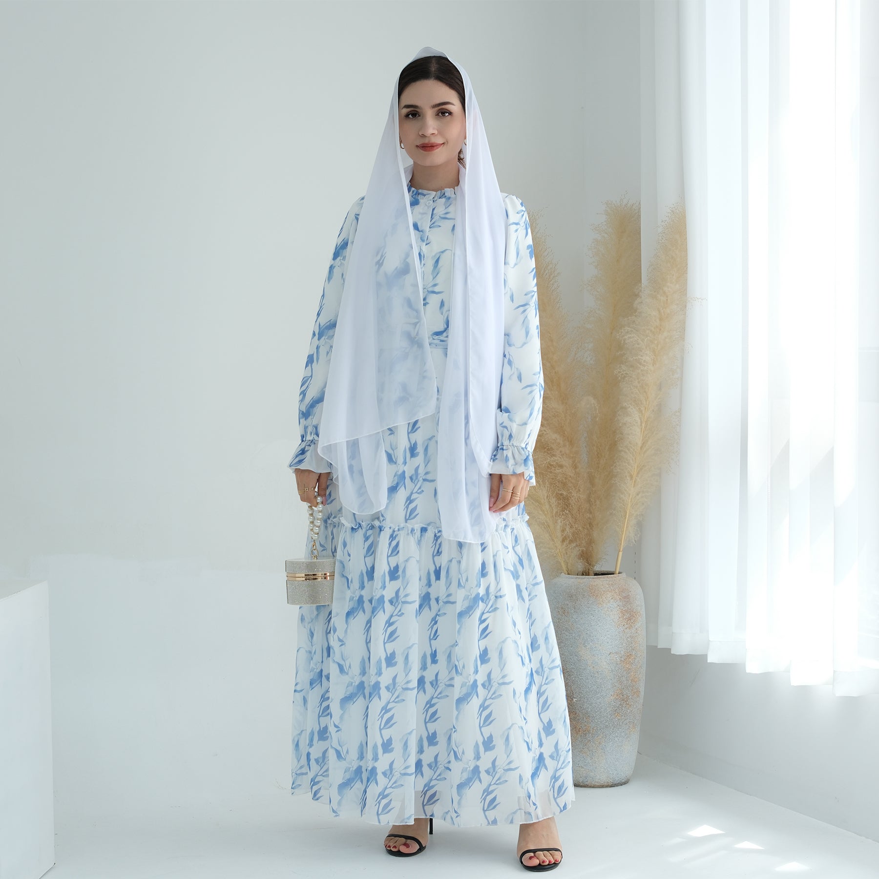 Cinched Sleeves in Floral Maxi Abaya | Eolante Clothing 