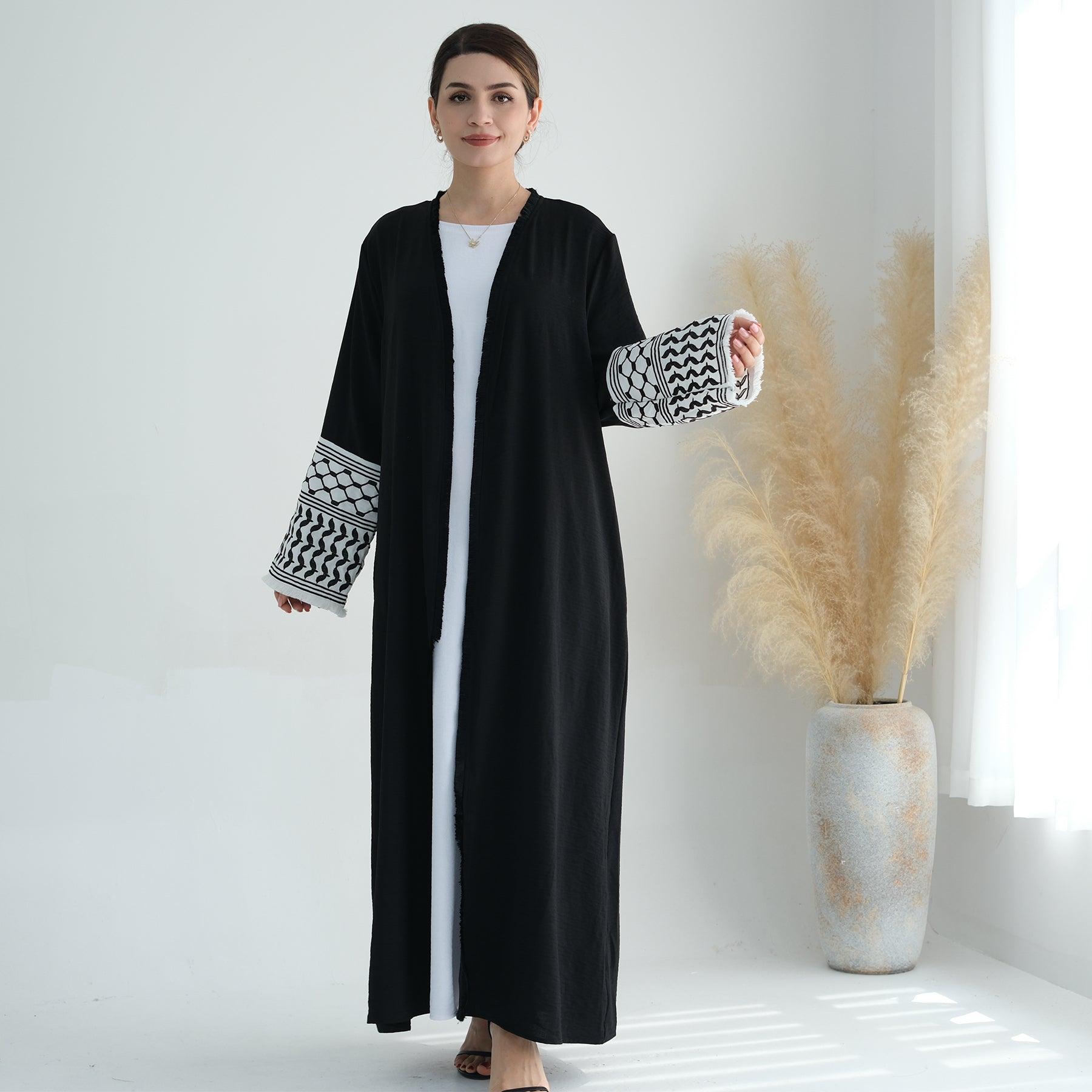 Black Dove Pattern in Open Abaya | Eolante Clothing 