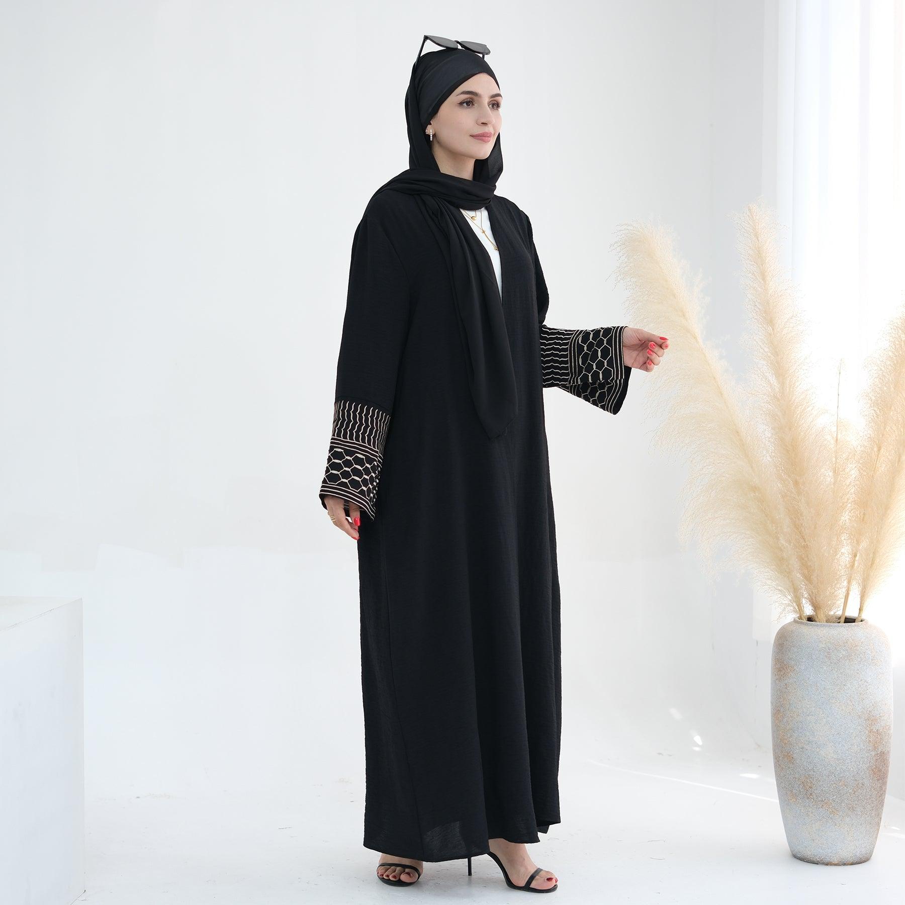 Danyah Keffiyeh Inspired Abaya in Black | Eolante Clothing 