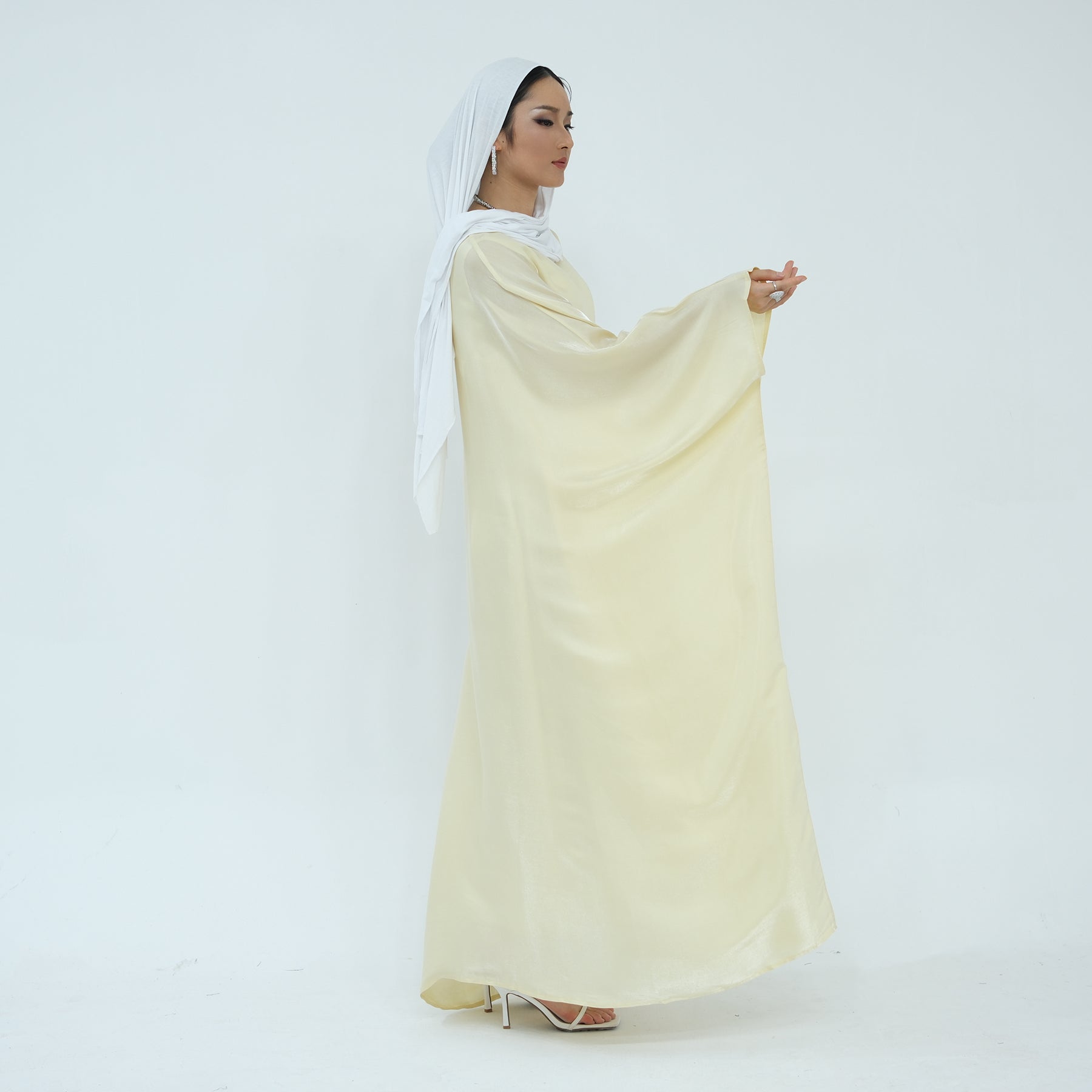 Maxi Dress Abaya in Pastel Yellow | Eolante Clothing 