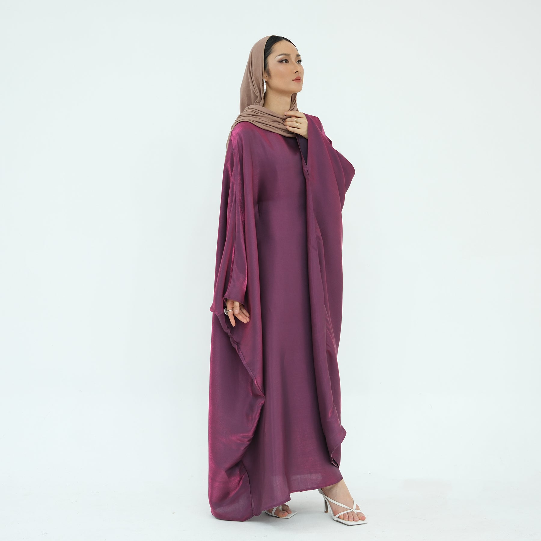 Maxi Dress Abaya in Shiny Purple | Eolante Clothing 