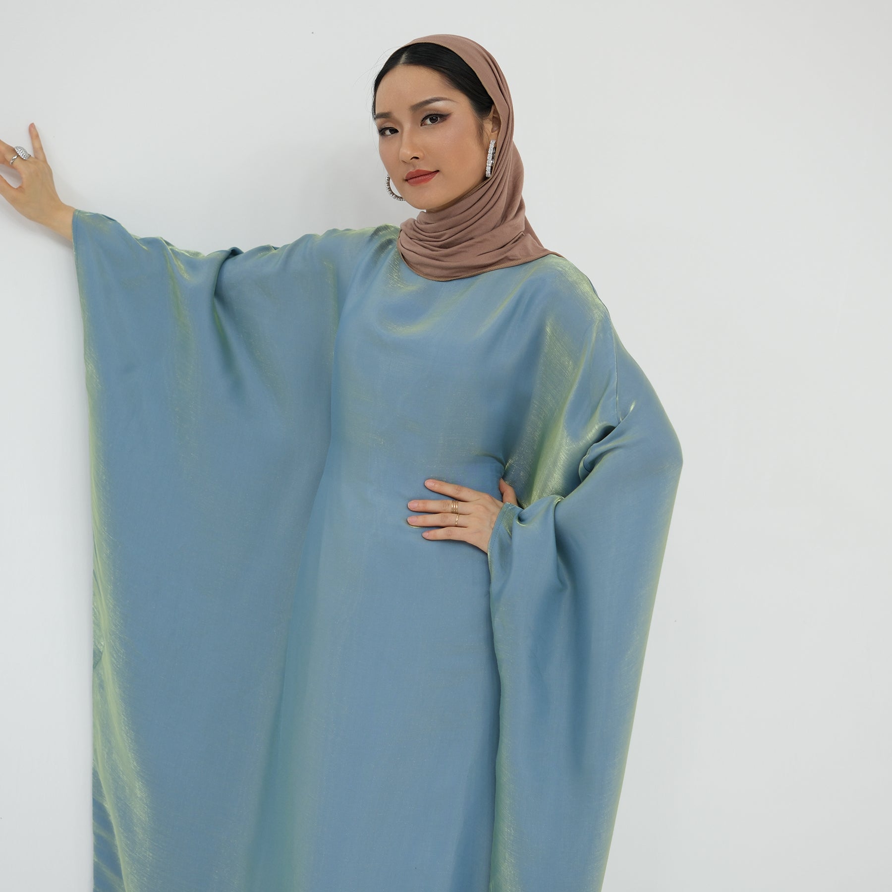 Shiny Maxi Dress Abaya | Eolante Clothing 