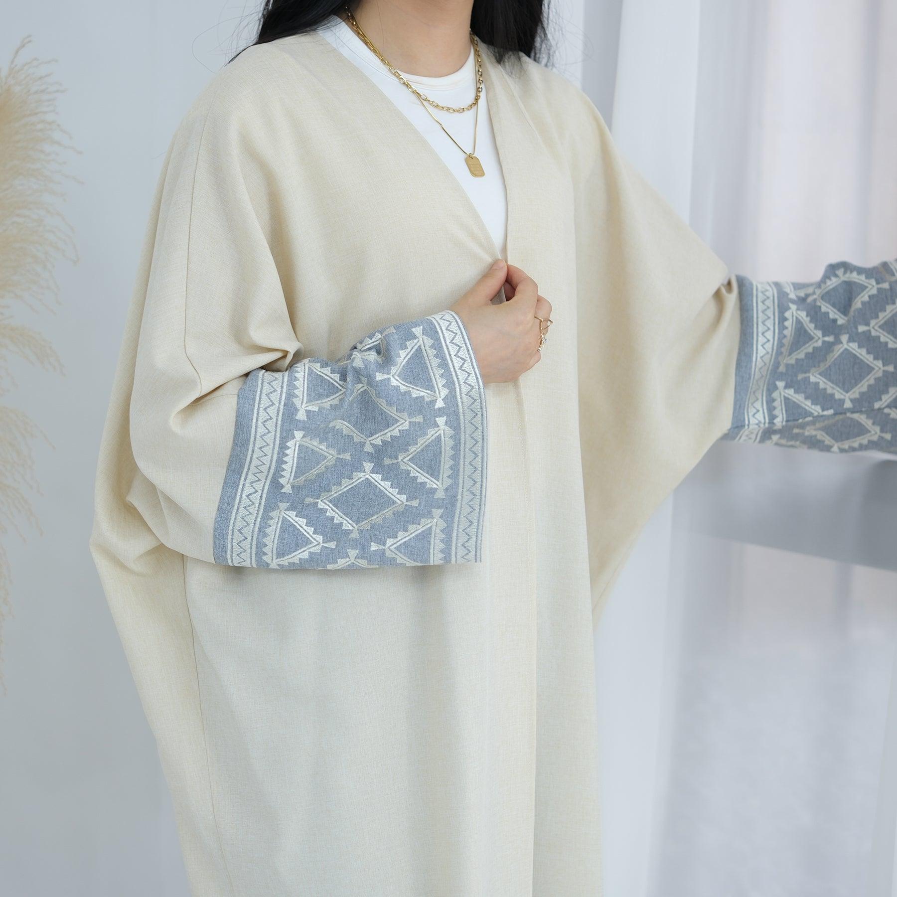 Geometric Abaya in Beige | Eolante Clothing 