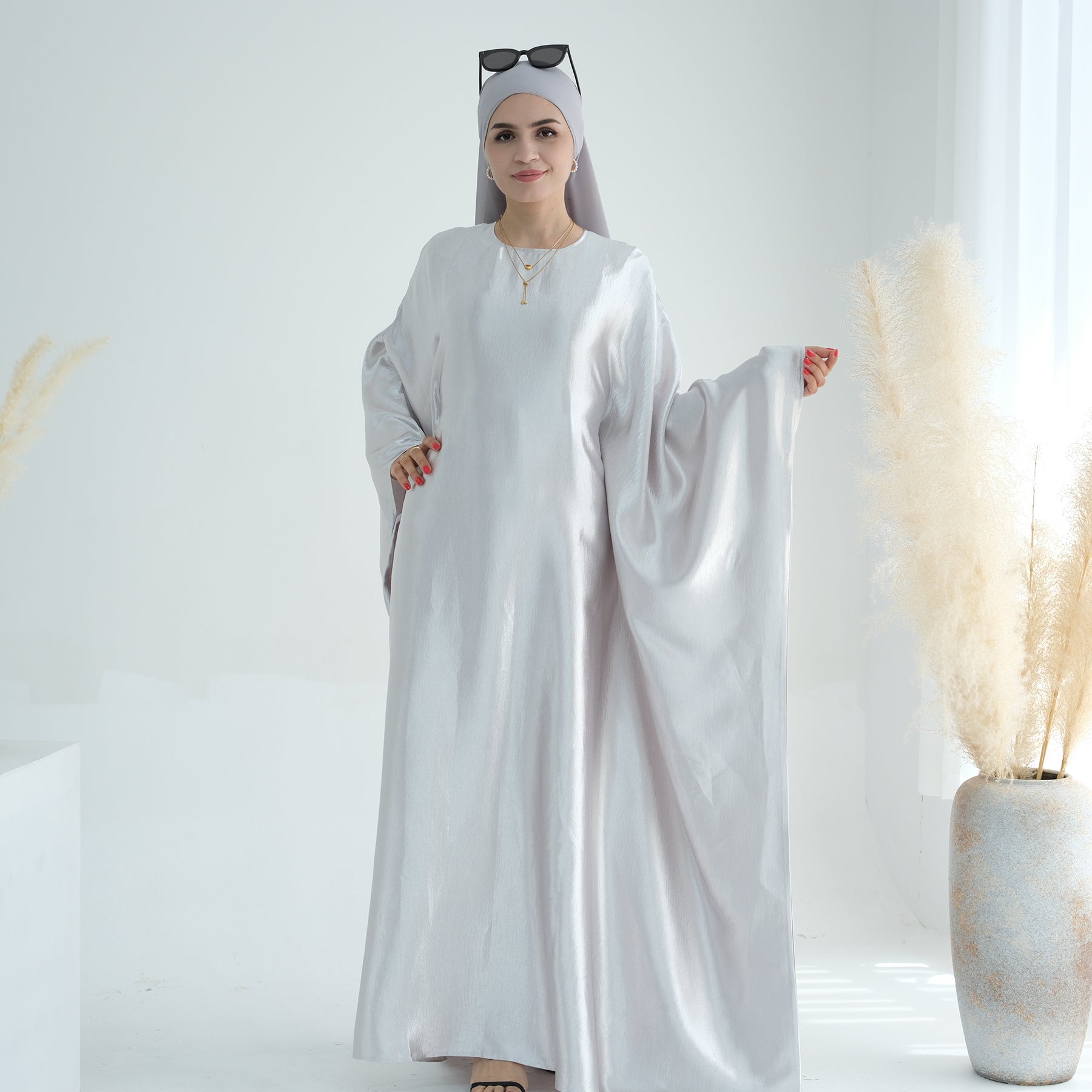 White Satin Maxi Abaya | Eolante Clothing 