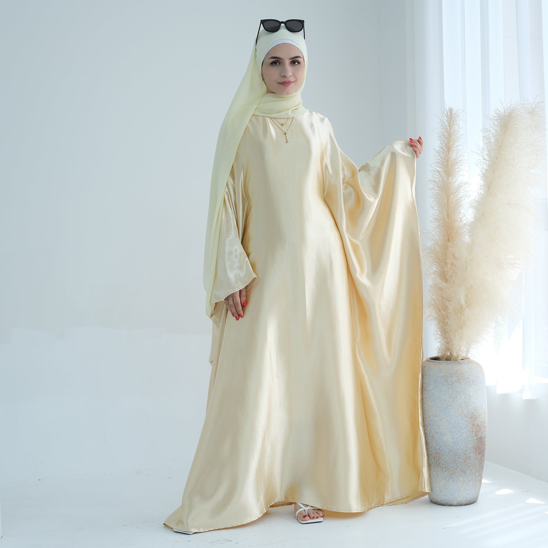 Light Yellow Satin Maxi Abaya | Eolante Clothing 