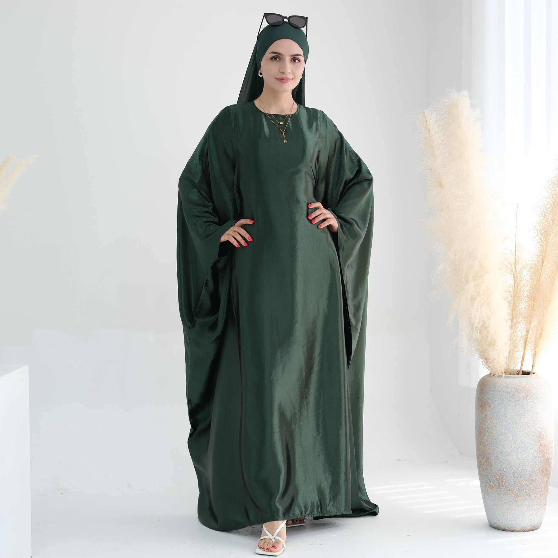 Dark Green Satin Maxi Abaya | Eolante Clothing 