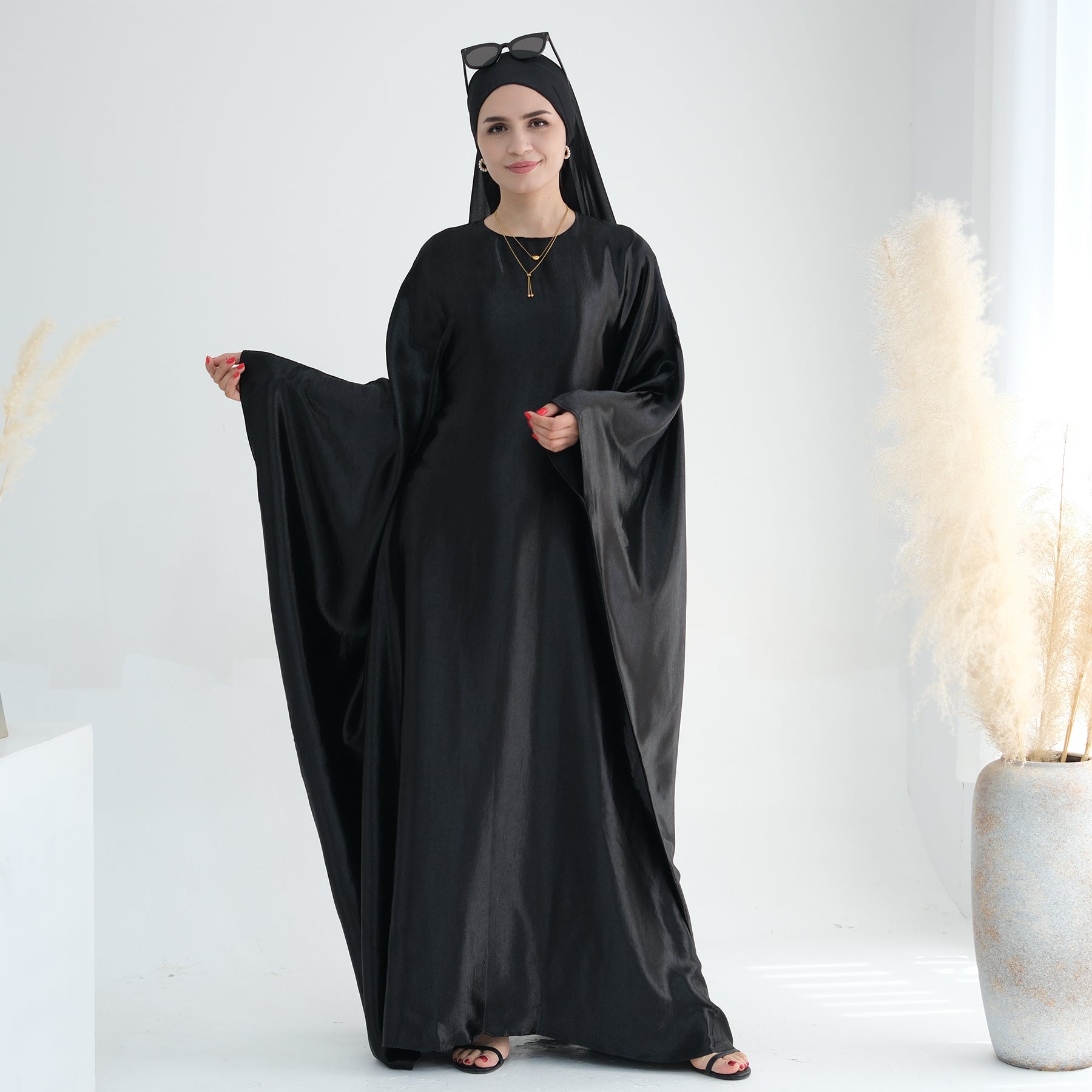 Maxi Dress Abaya in Satin Black | Eolante Clothing 