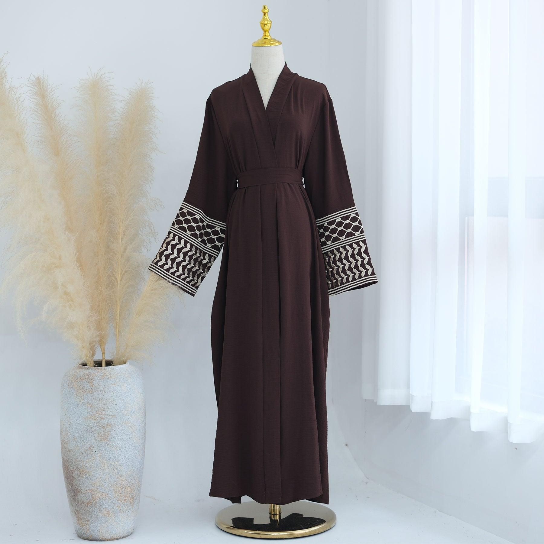 Open Abaya Insha Keffiyeh in Brown | Eolante Clothing 