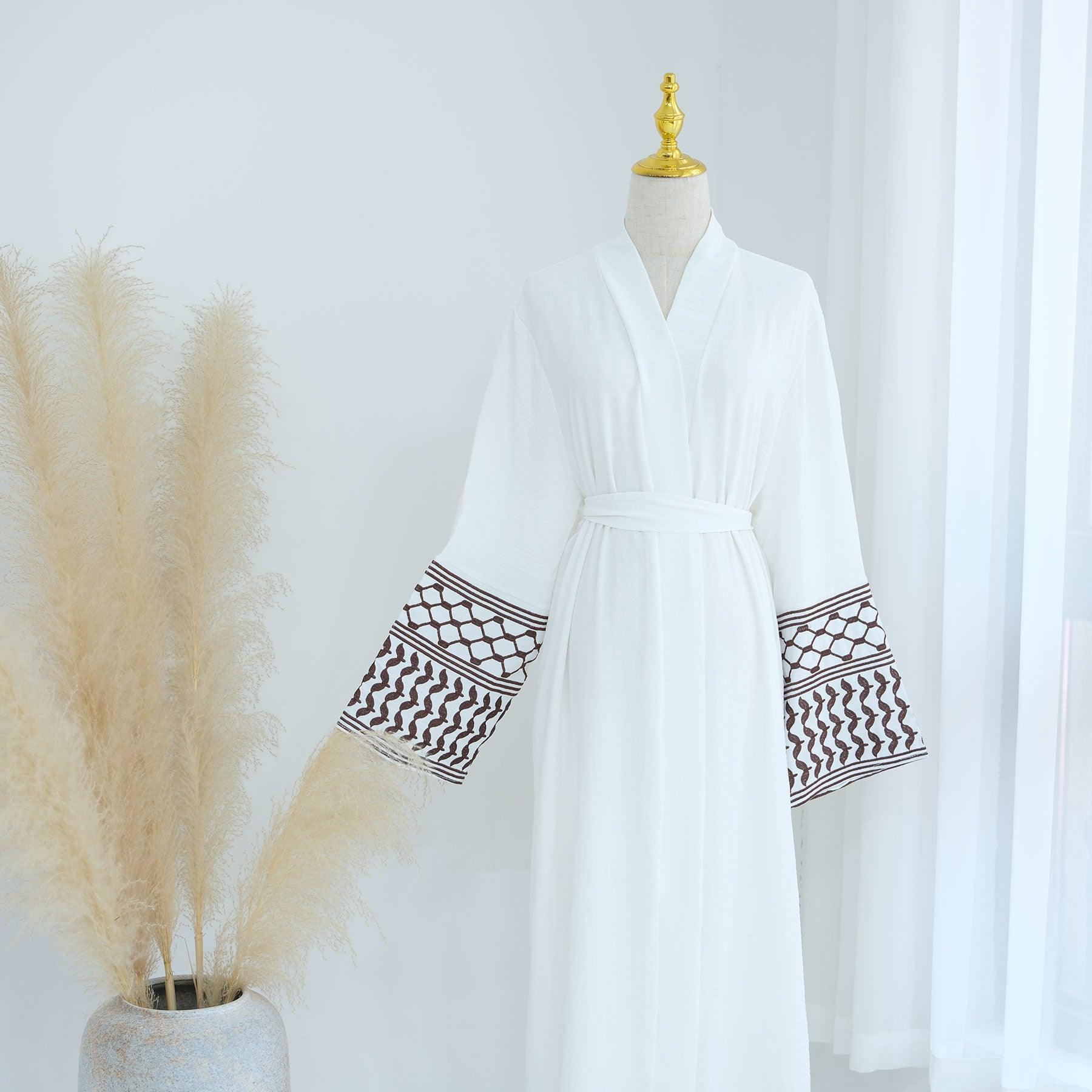 Insha Keffiyeh Inspired in White Brown Abaya with Belt | Eolante Clothing 