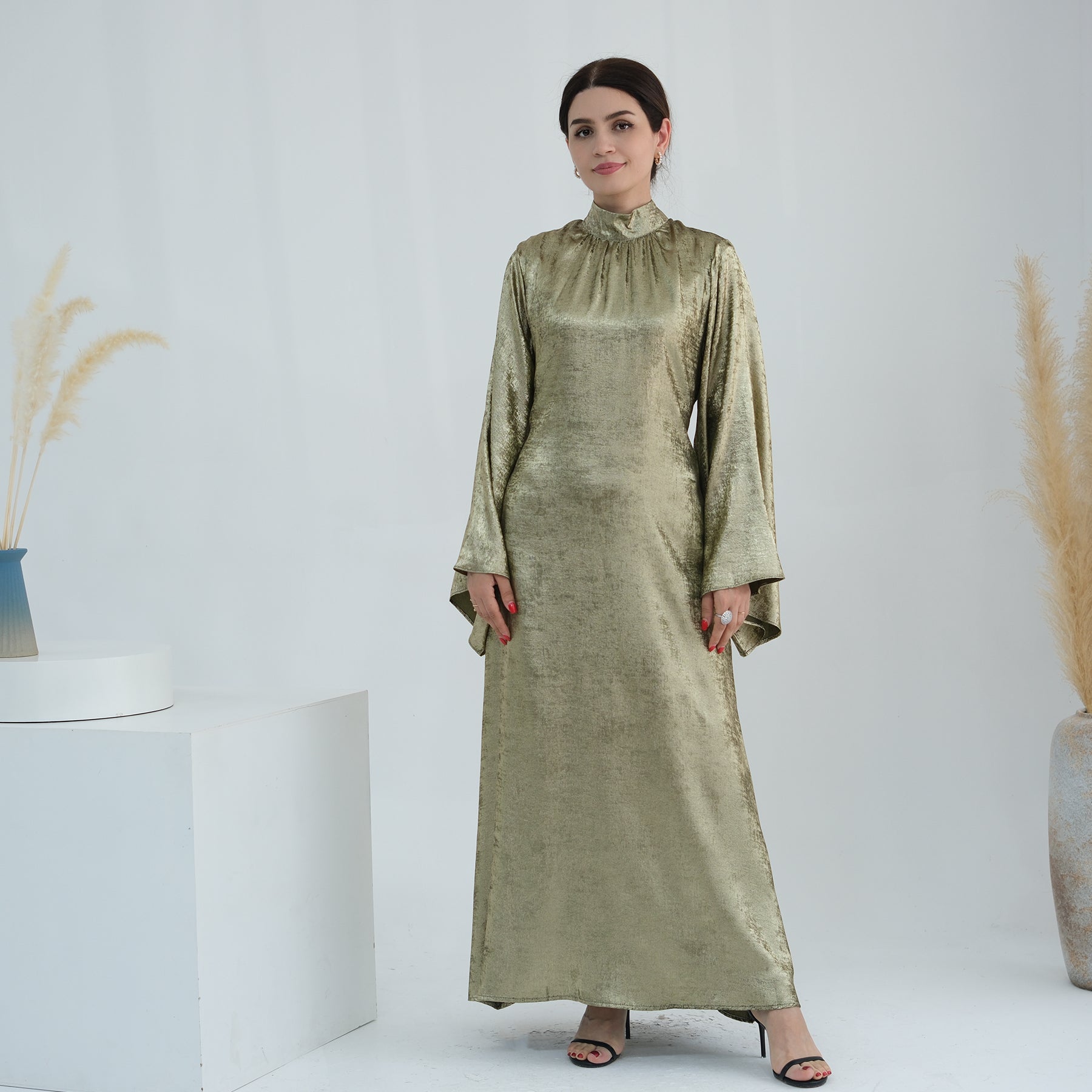 Olive Green Velvet Abaya Dress | Eolante Clothing 