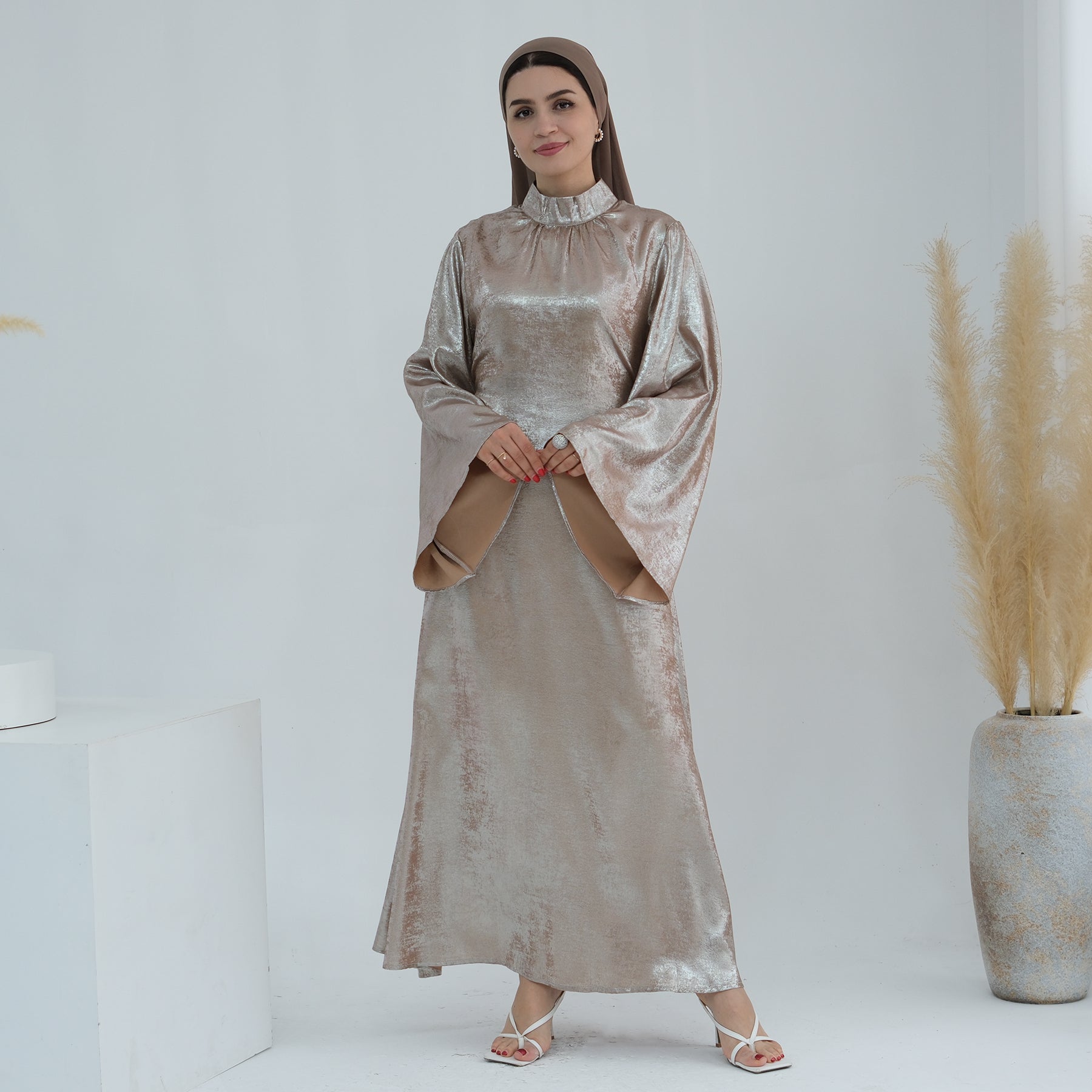 Maxi Dress Abaya in Velvet Beige | Eolante Clothing 