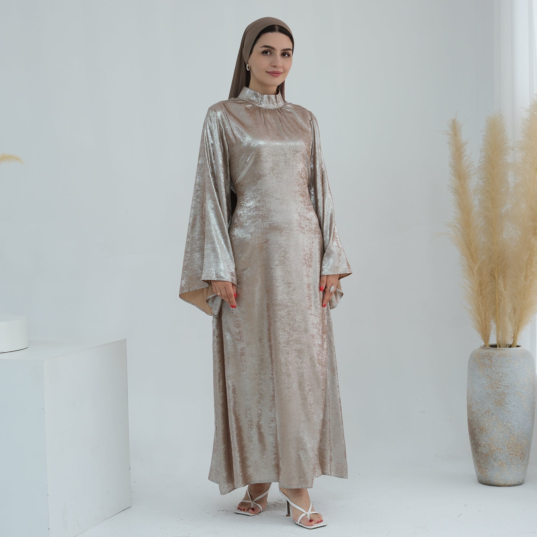 Velvet Beige in Abaya Dress | Eolante Clothing 