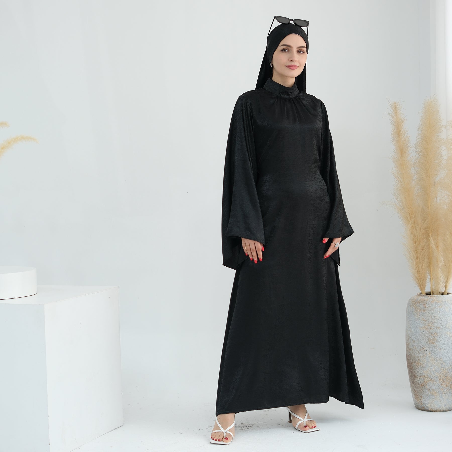 Black Velvet Maxi Dress Abaya - Eolante Clothing 