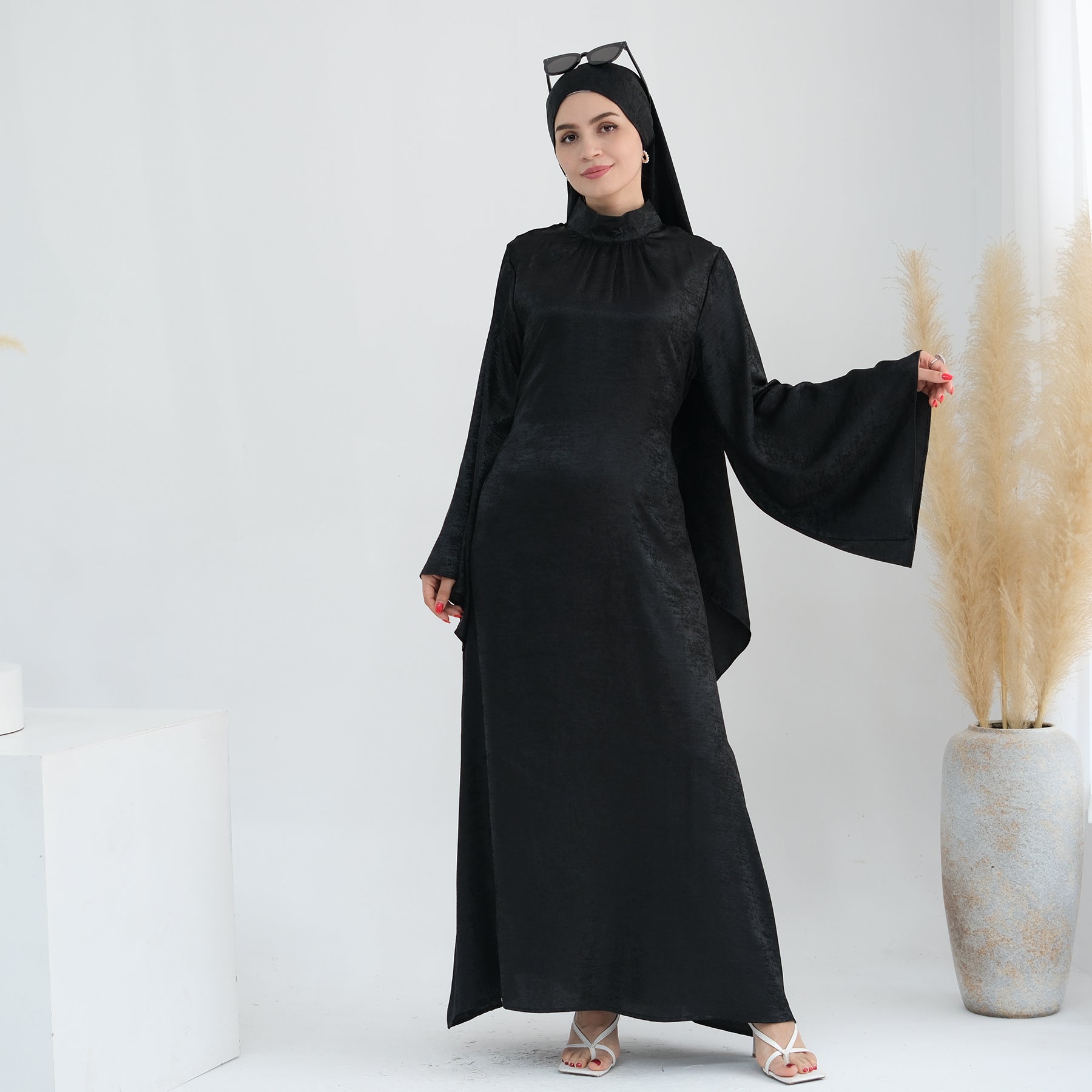 High-Neck Maxi Dress Abaya in Black - Eolante Clothing 